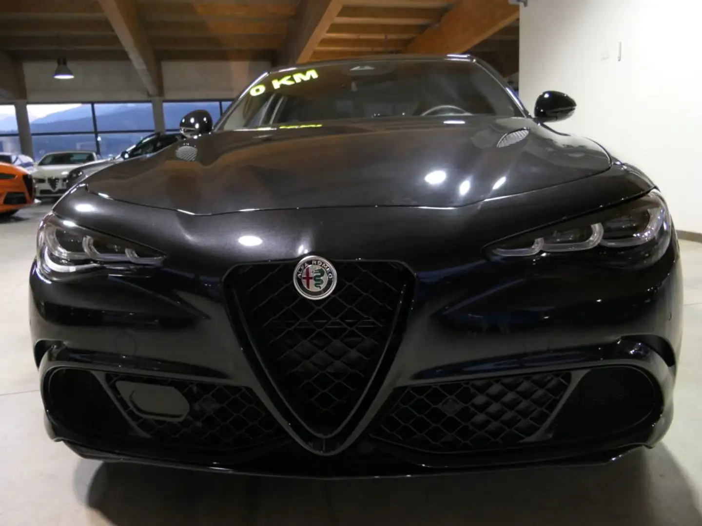 Alfa Romeo Giulia 2.9 V6 Bi-Turbo AT8 Quadrifoglio Noir - 2