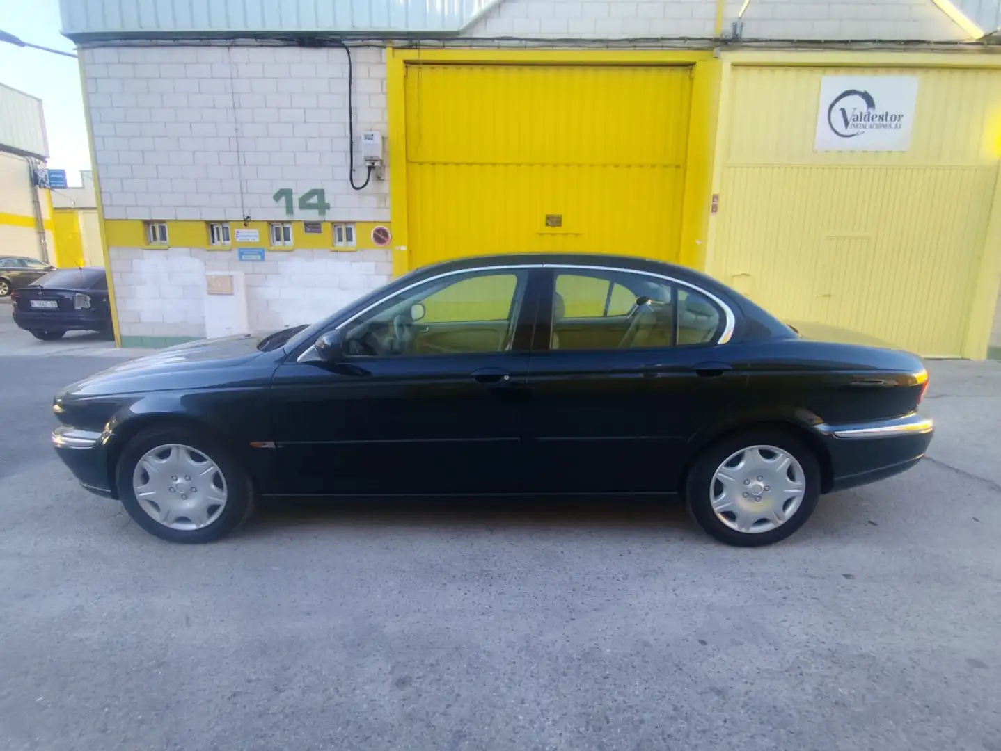 Jaguar X-Type 2.0 V6 Classic Verde - 2