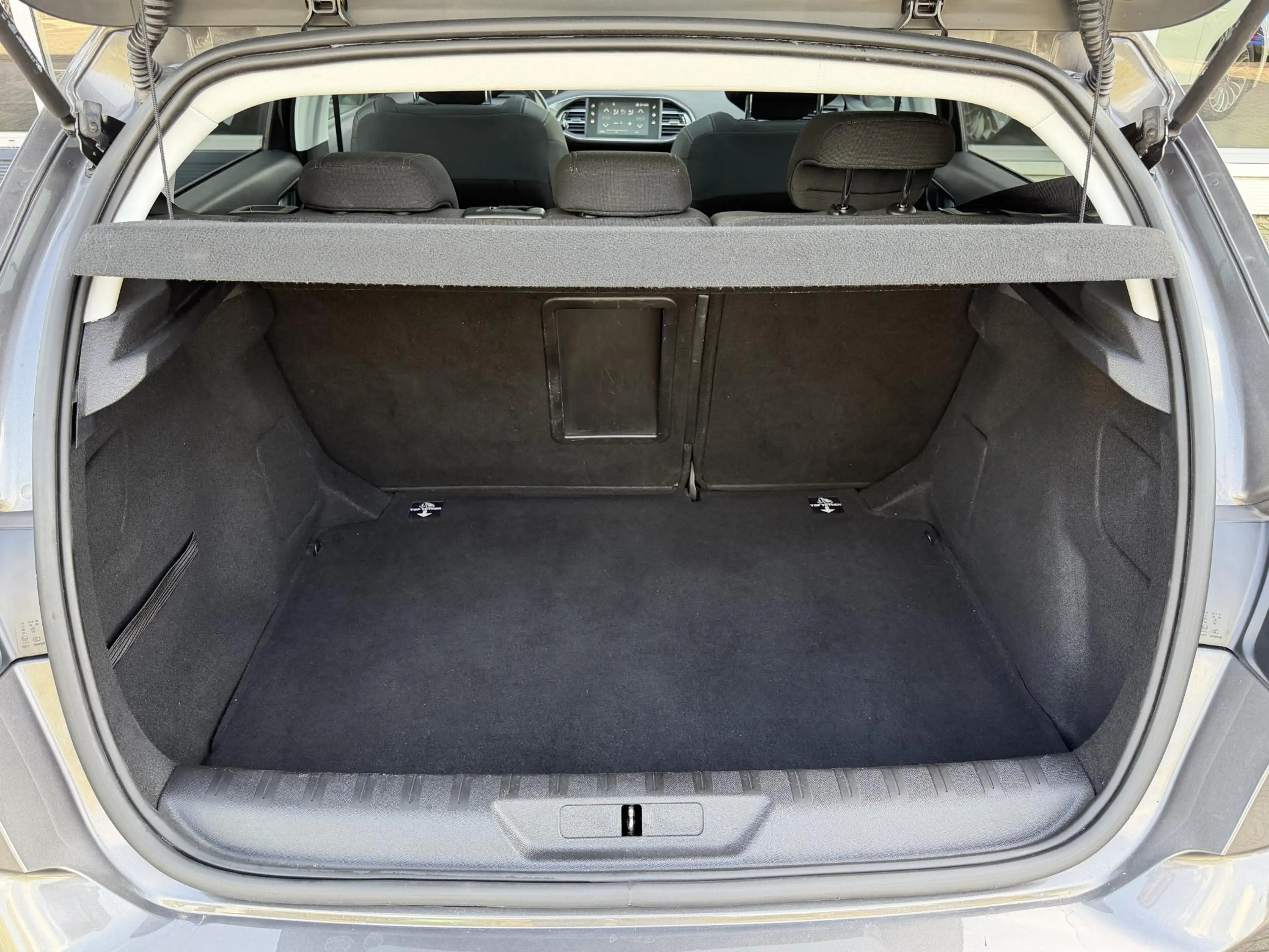 Peugeot 308 1.2 Allure 130pk AUTOMAAT | Trekhaak | Navigatie | — photo 8