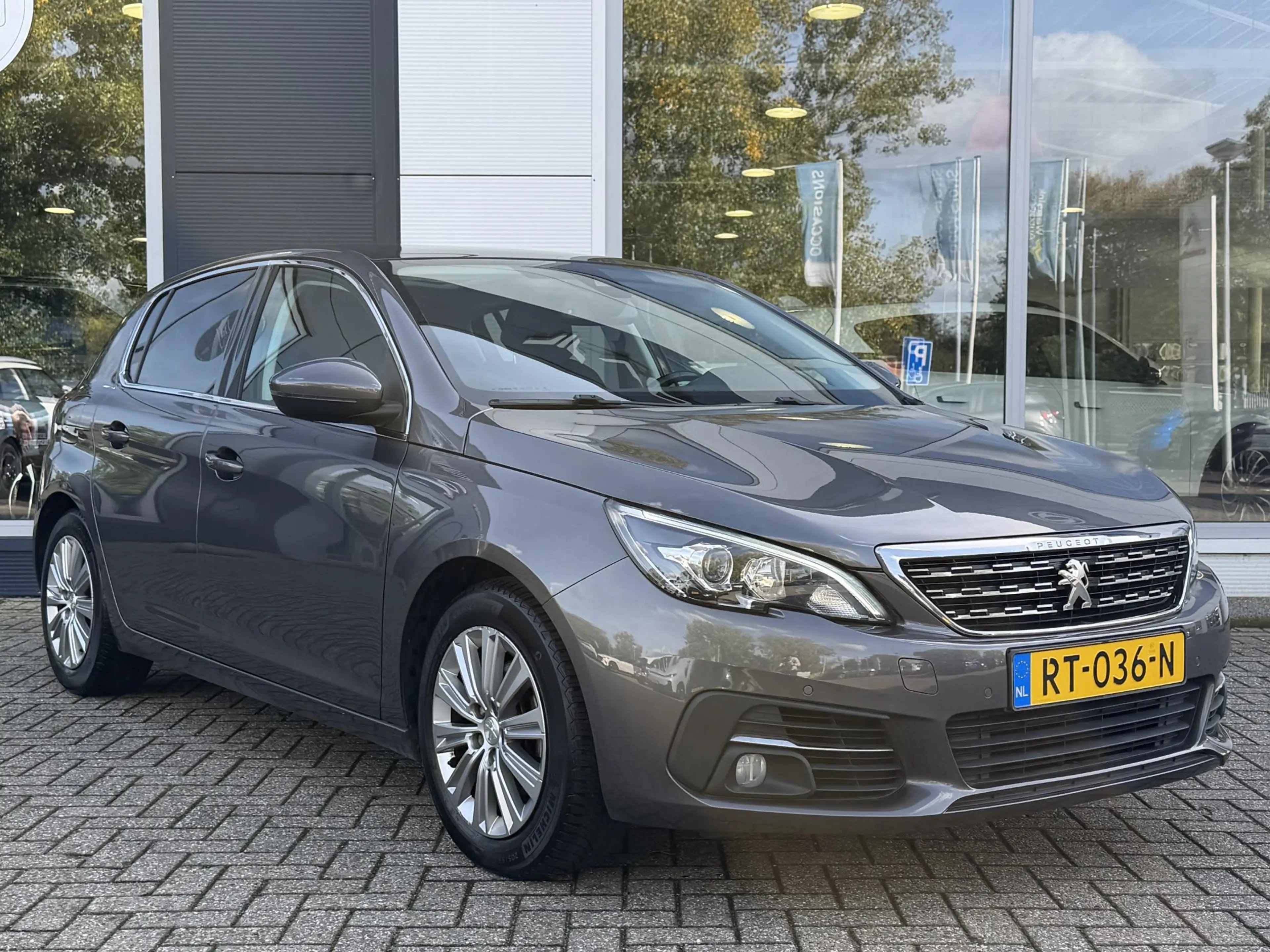 Peugeot 308 1.2 Allure 130pk AUTOMAAT | Trekhaak | Navigatie | — photo 10