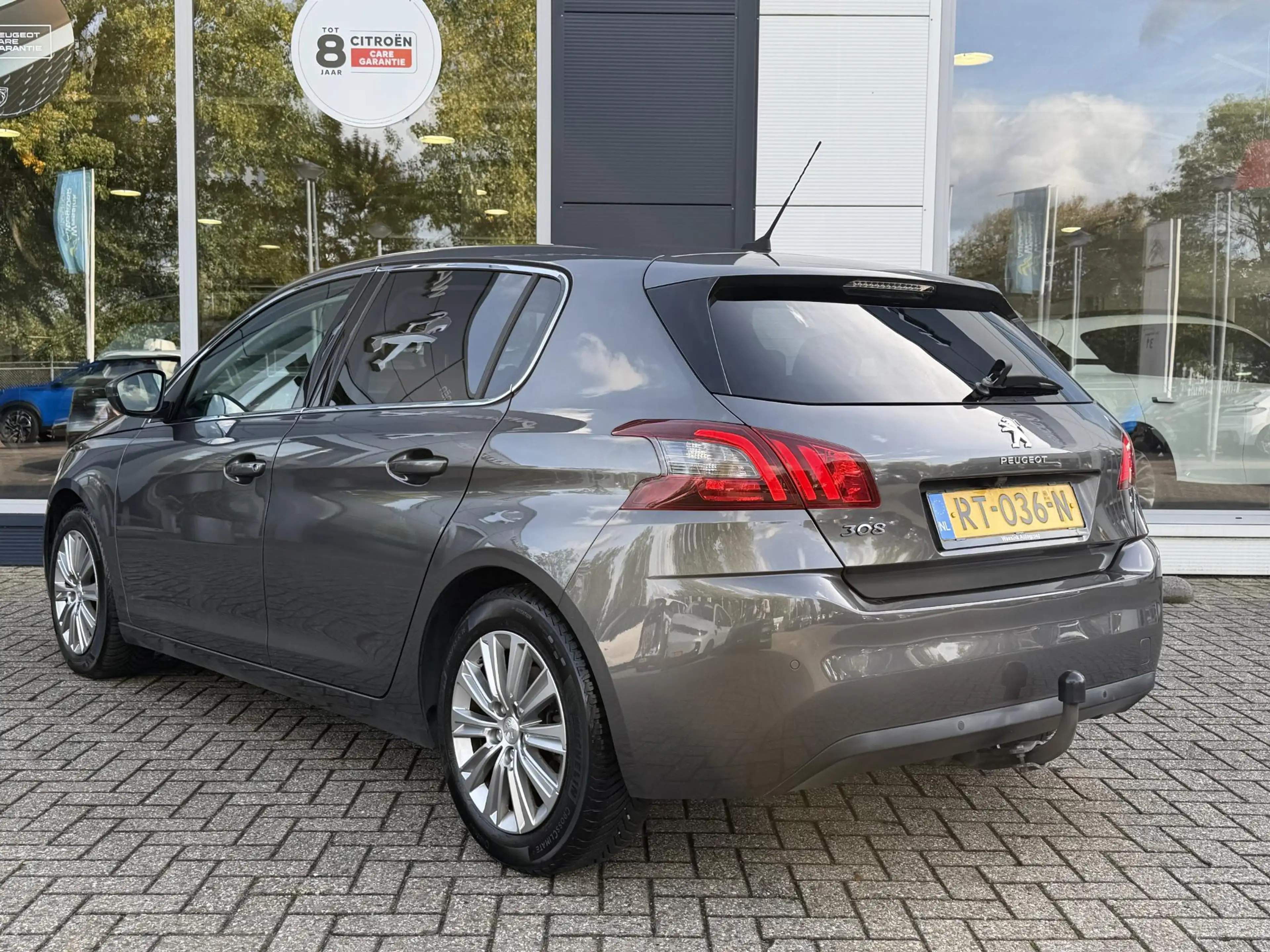Peugeot 308 1.2 Allure 130pk AUTOMAAT | Trekhaak | Navigatie | — photo 4