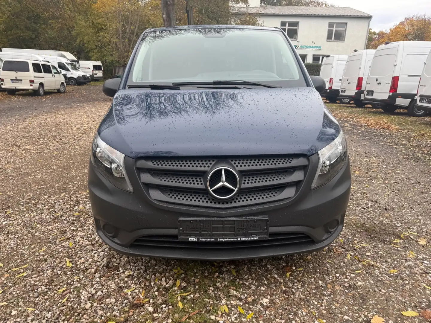 Mercedes-Benz Vito Tourer 114 CDI Pro lang Blau - 2