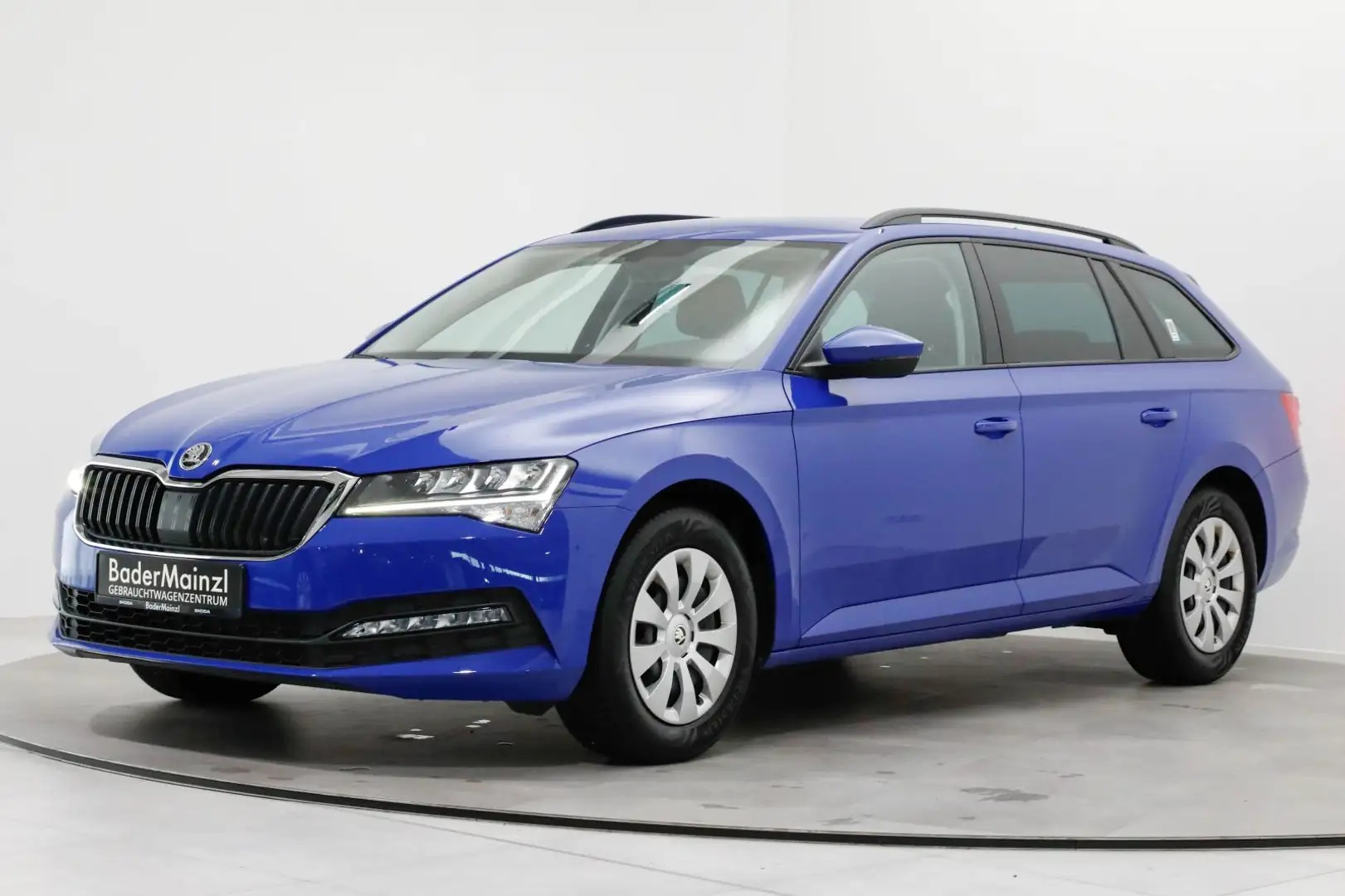 Skoda Superb Combi 1.5 TSI DSG Active Navi PDC Virtual Blau - 2