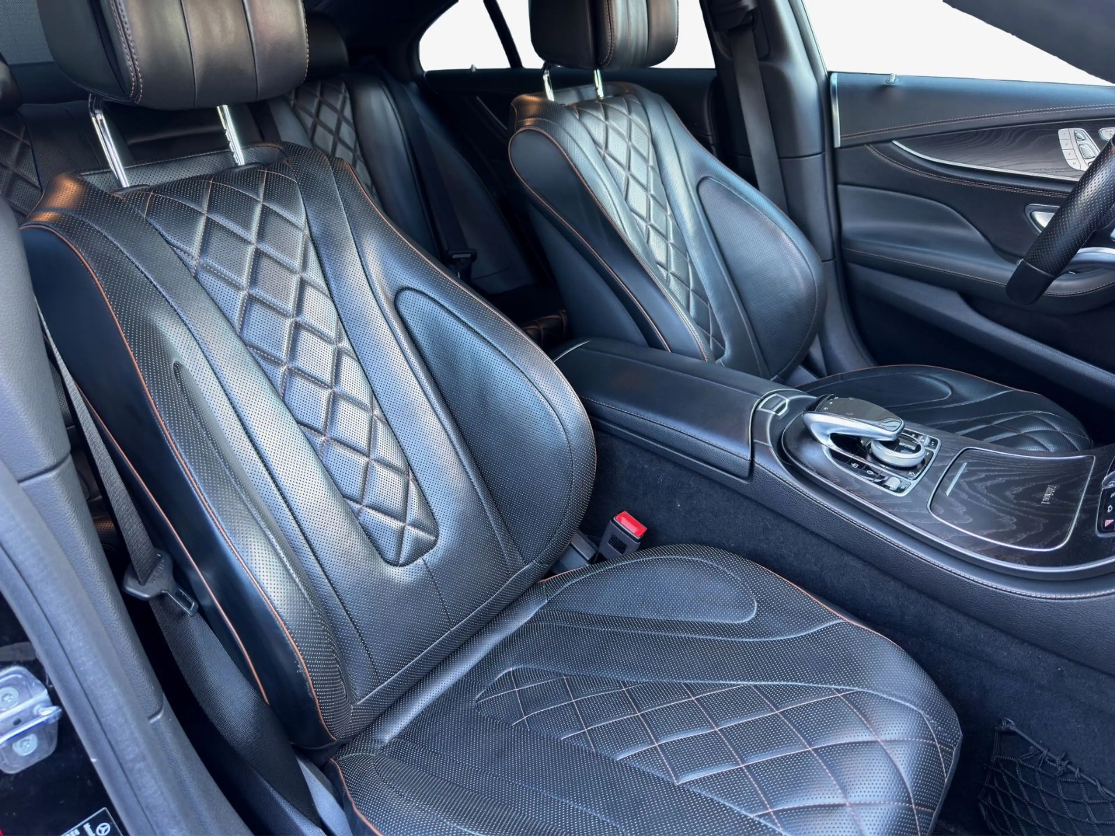 Mercedes-Benz CLS 400 d 4MATIC Coupé Edition1°AMG°AIR°BURM°HUD° — photo 6