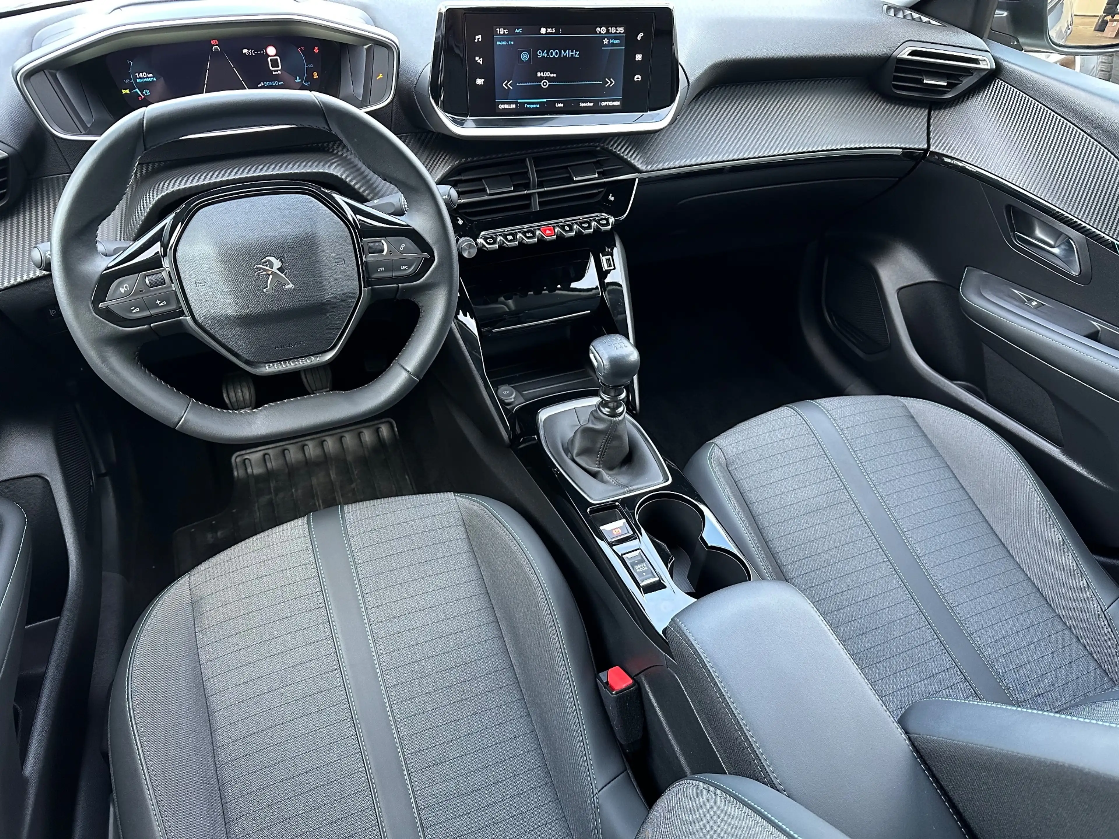 Peugeot 208 1.2 Allure PureTech LED+KAM+ACC+SHZ+KEYLESS+PDC — photo 12
