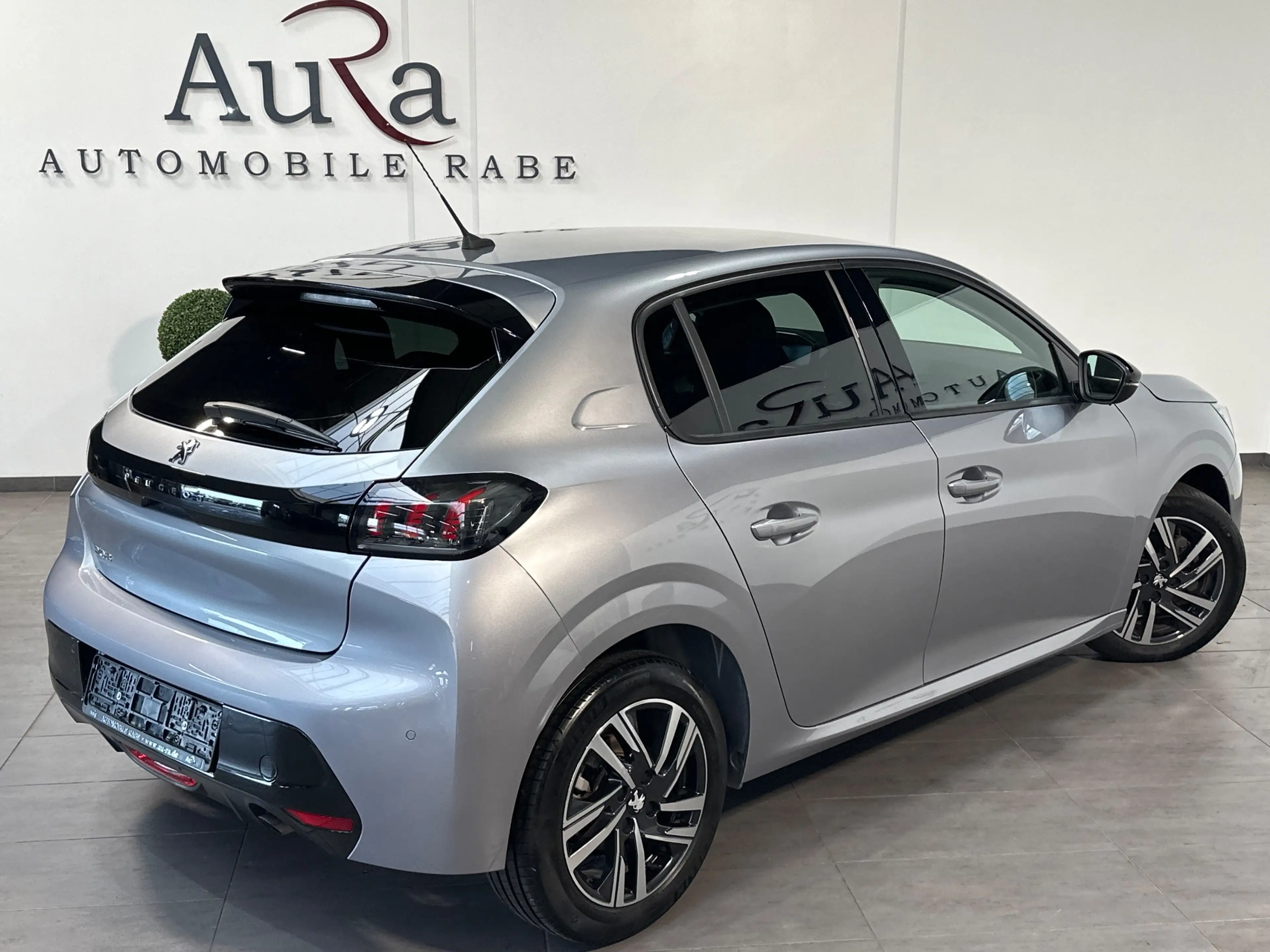 Peugeot 208 1.2 Allure PureTech LED+KAM+ACC+SHZ+KEYLESS+PDC — photo 5