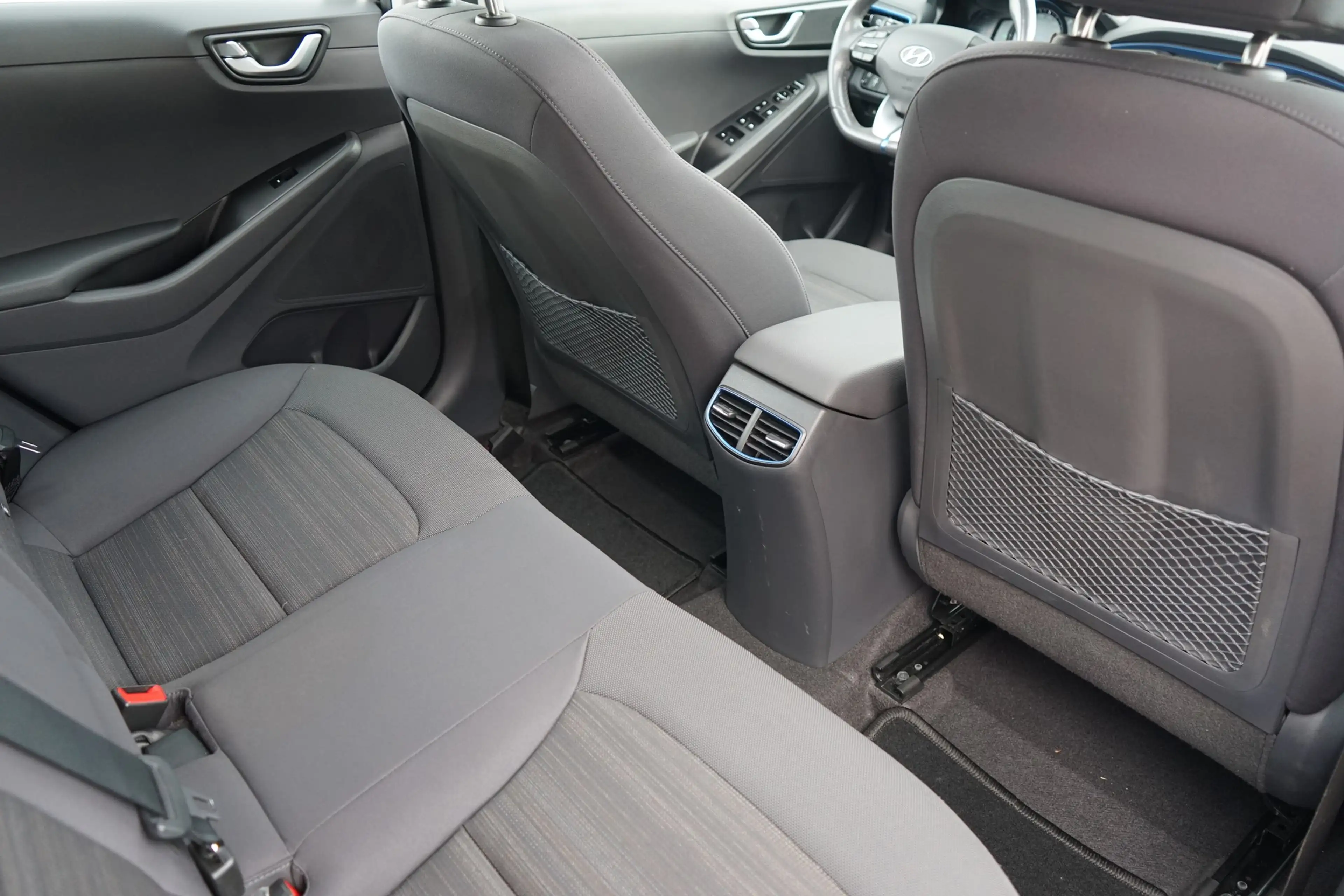 Hyundai IONIQ Ioniq 1.6 Style Hybrid ACC Navi Kamera DAB — photo 13