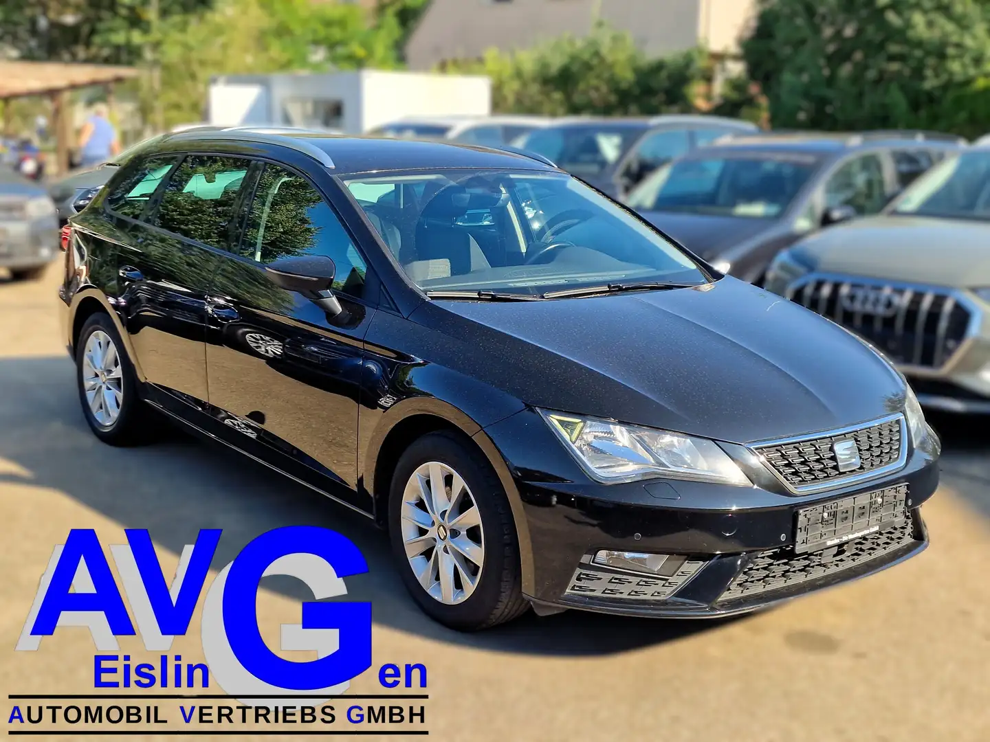 SEAT Leon Leon ST Style 1.6-TDI DSG Navi*PDC*Assist*Sound+ Schwarz - 1