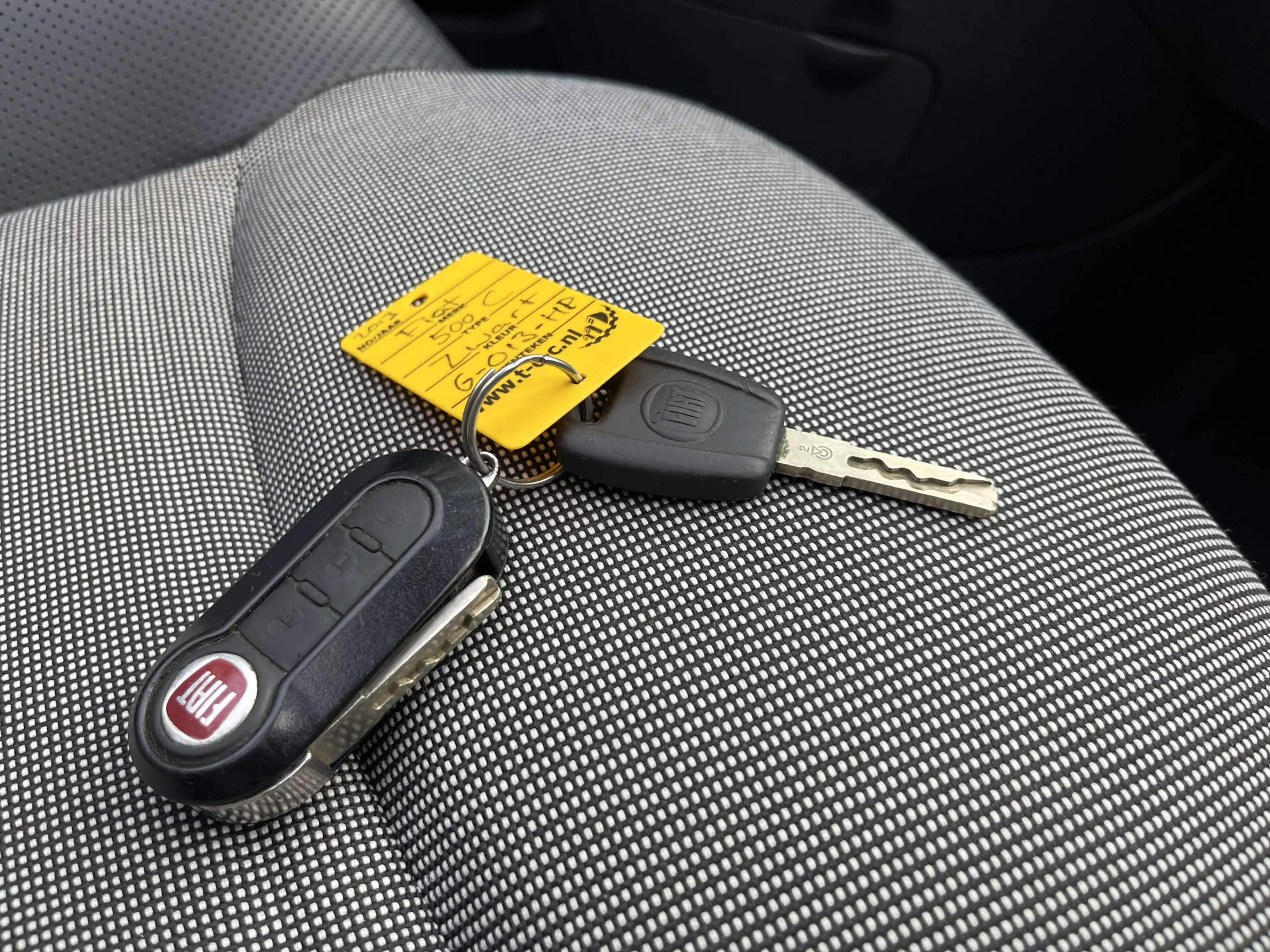 Fiat 500C 1.2 Lounge | AIRCO | ALL SEASON | BLUETOOTH | ELEK — photo 37