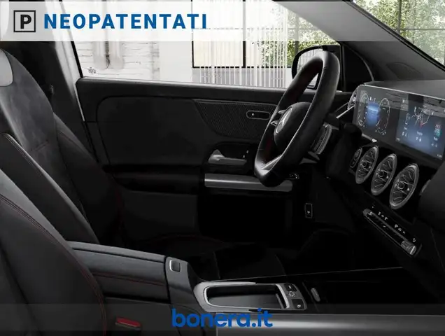 Mercedes-Benz Gla view 7
