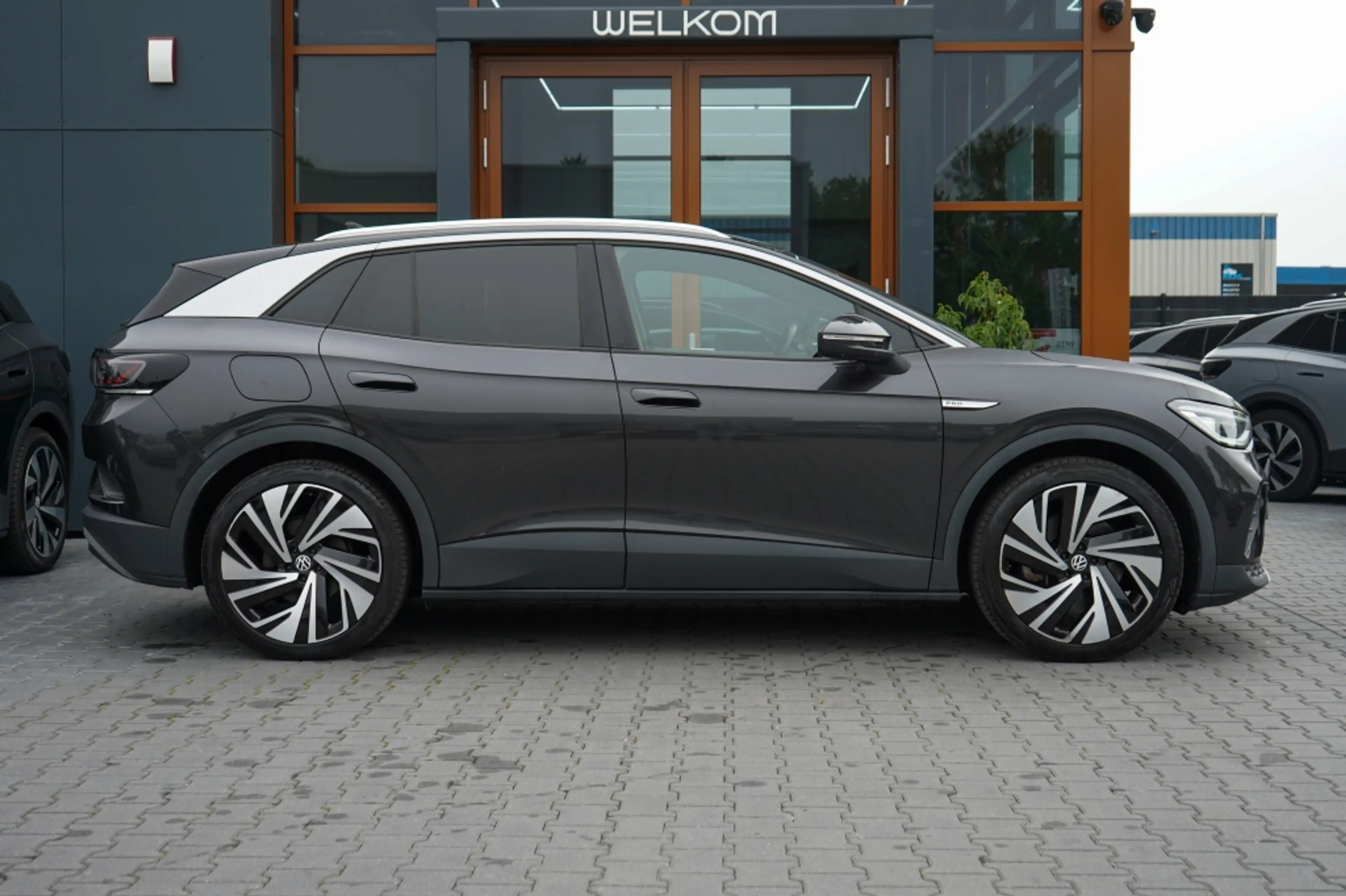 Volkswagen ID.4 Pro 77 kWh | 95,39% SOH | Pano | IQ | Massage | He — photo 11