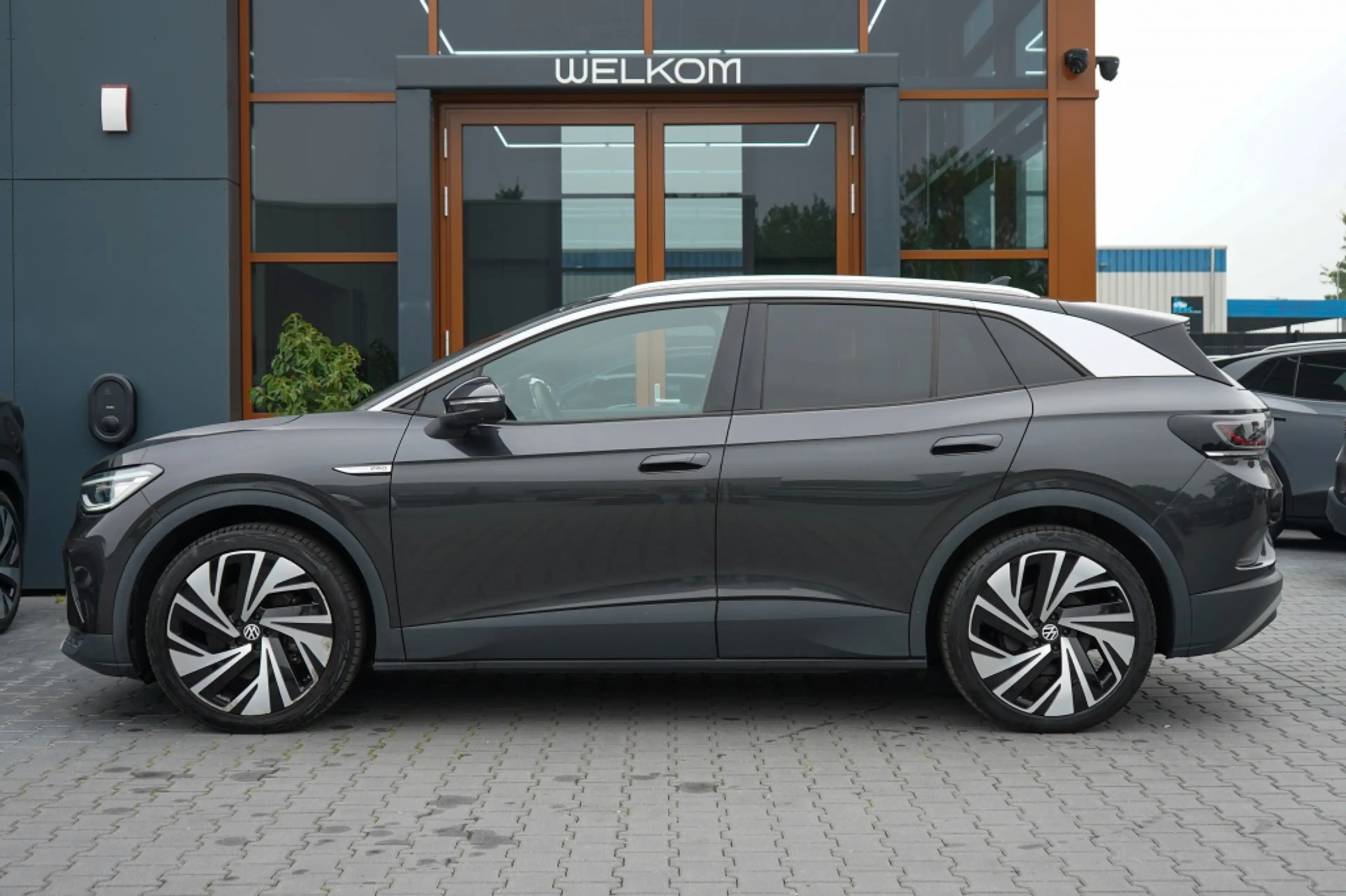 Volkswagen ID.4 Pro 77 kWh | 95,39% SOH | Pano | IQ | Massage | He — photo 2