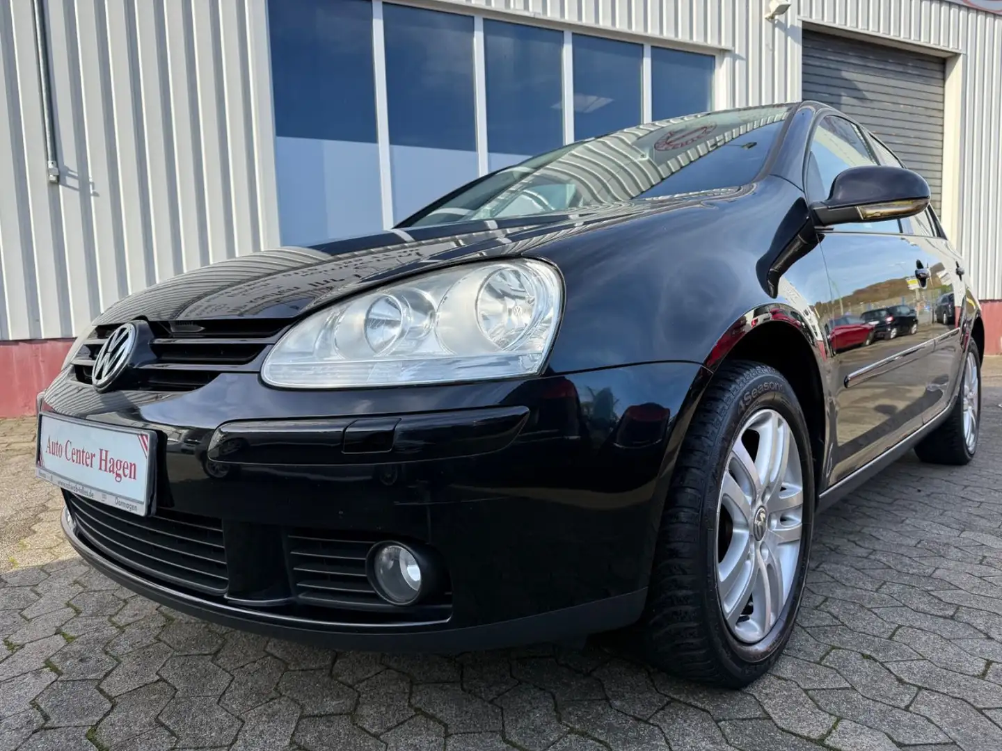 Volkswagen Golf V 1,4 59kW 80PS United/PDC/SHZ/Tempomat Schwarz - 1