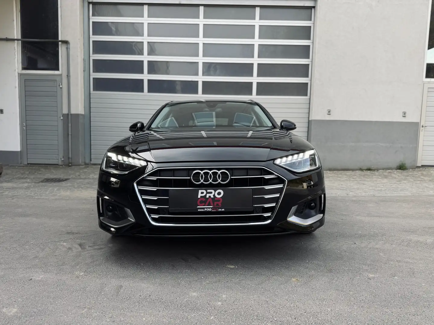 Audi A4 40 TDI advanced *MATRIX-LED/SPORTSITZE /NAVI/ACC* Schwarz - 2