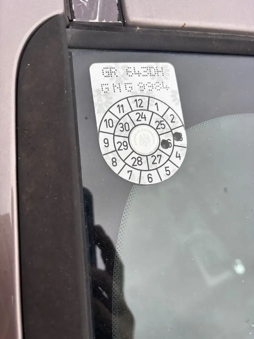 Hyundai i30 i30 CW 1,6 CVVT Comfort Aut. Comfort Braun - 1