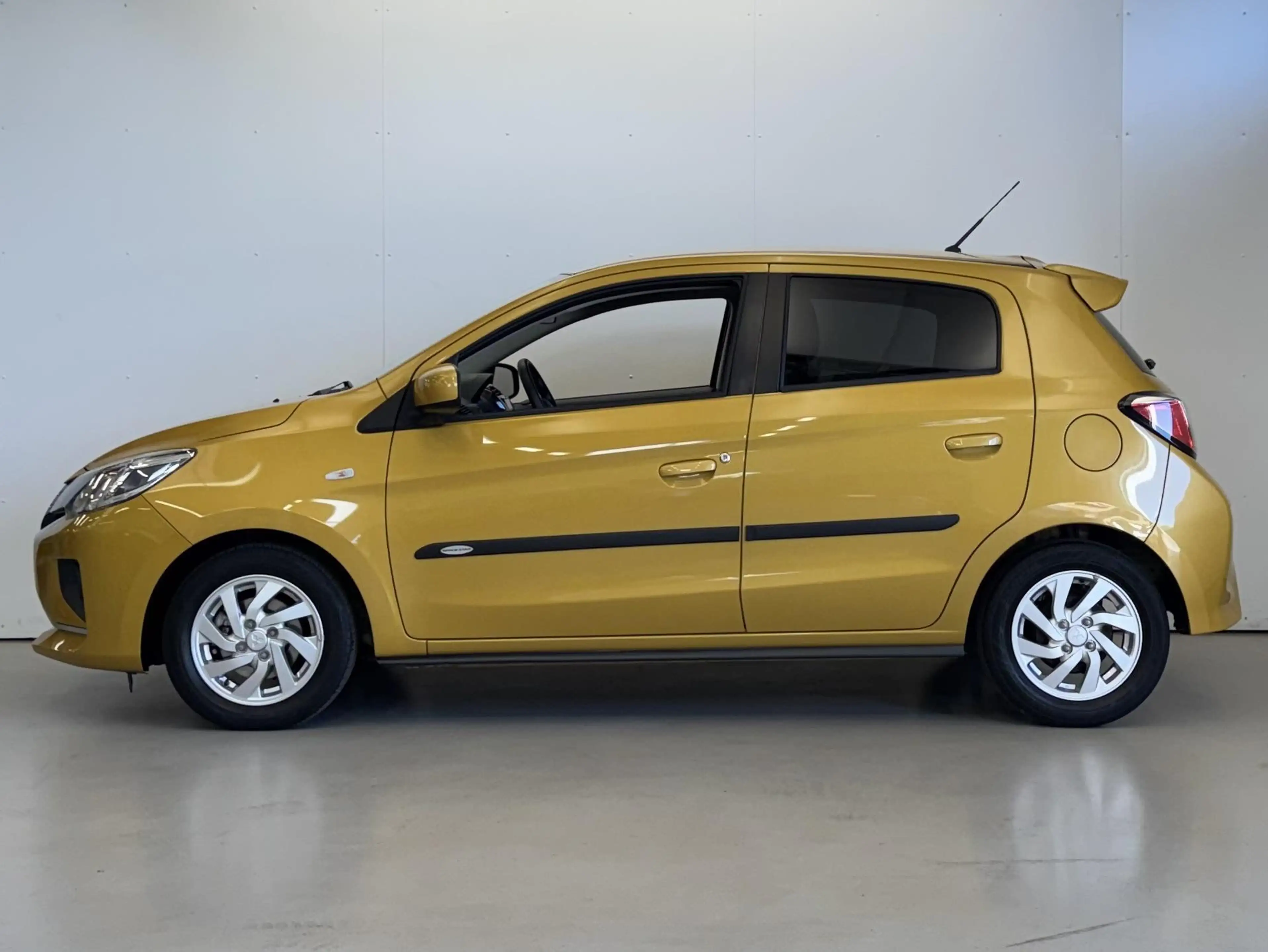 Mitsubishi Space Star 1.2 Active | Automaat | Cruise | PDC | 1e eigenaar — photo 3