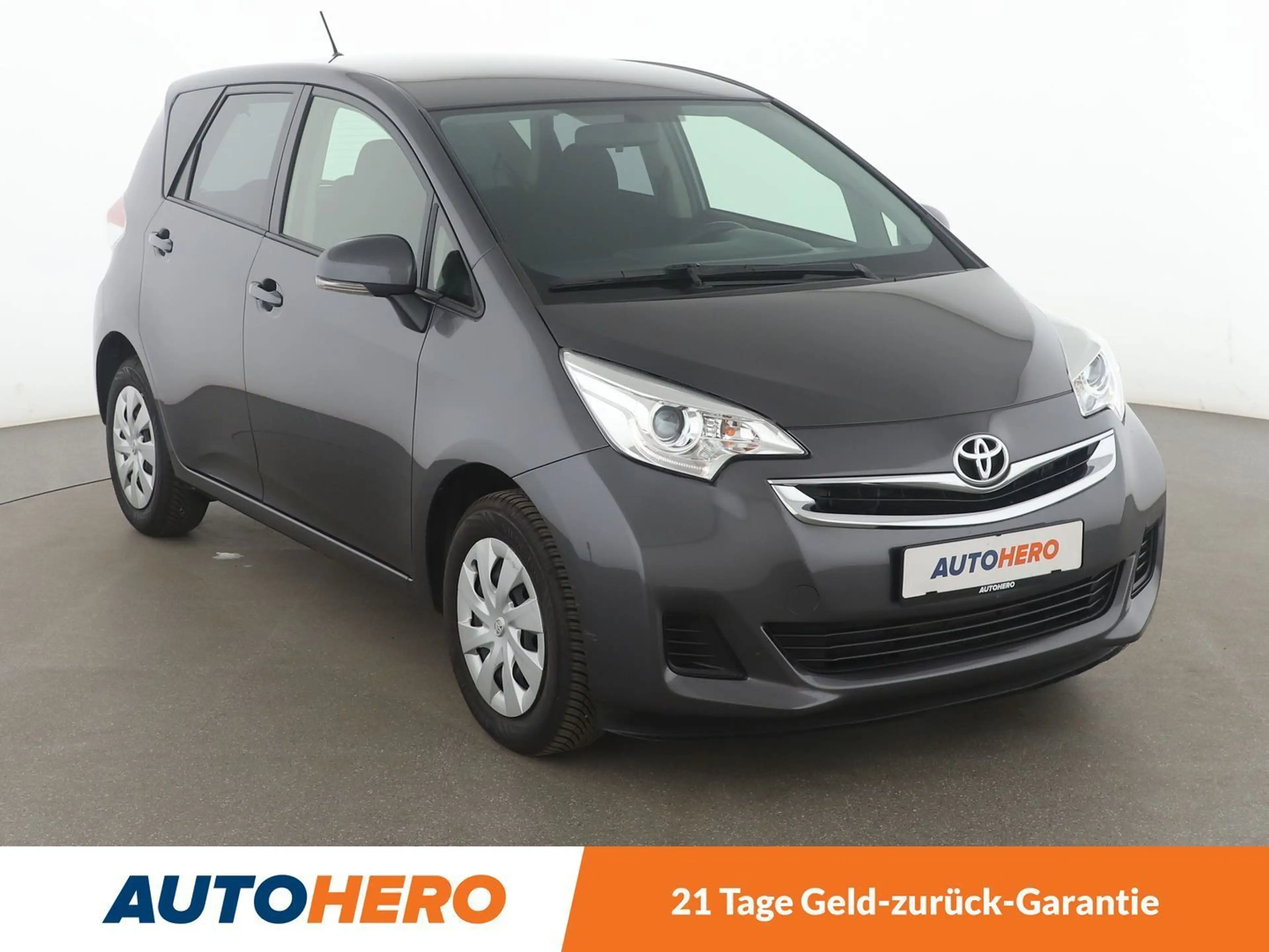 Toyota Verso-S 1.33 Dual VVT-i Life Aut.*TEMPO*KLIMA* — photo 8