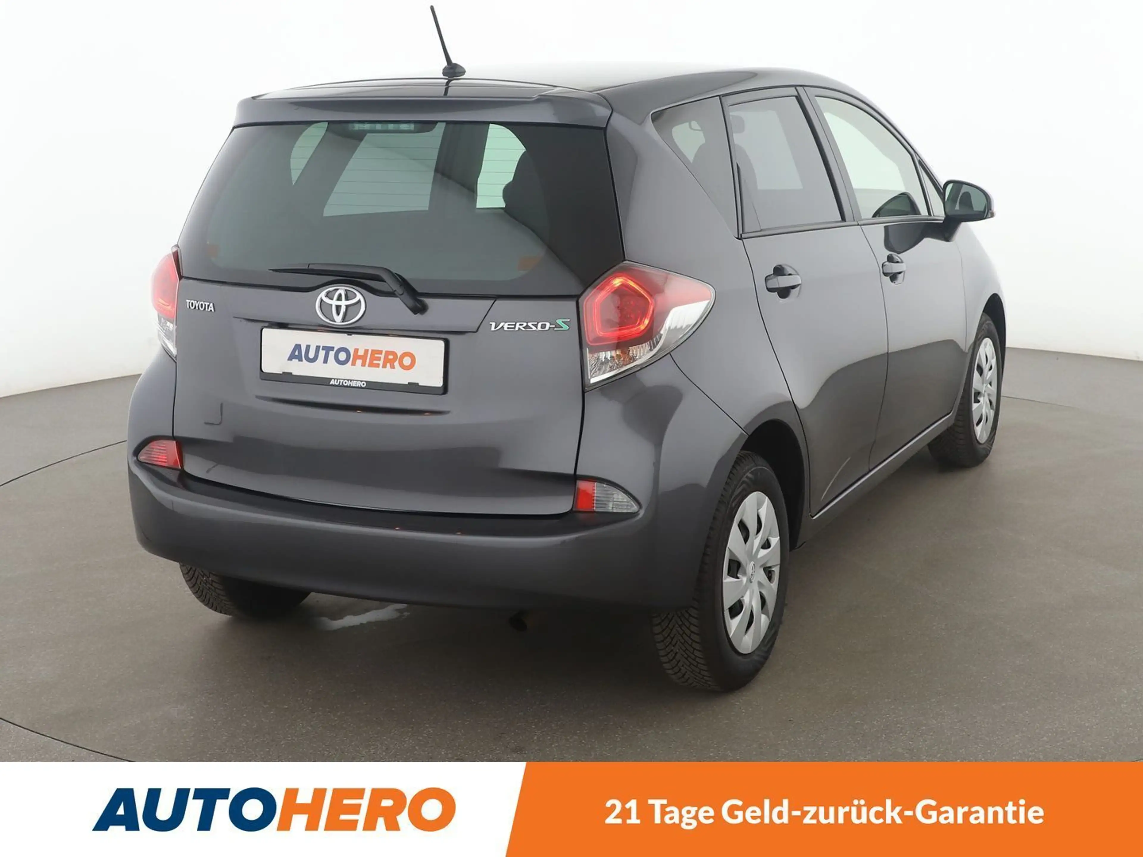 Toyota Verso-S 1.33 Dual VVT-i Life Aut.*TEMPO*KLIMA* — photo 6