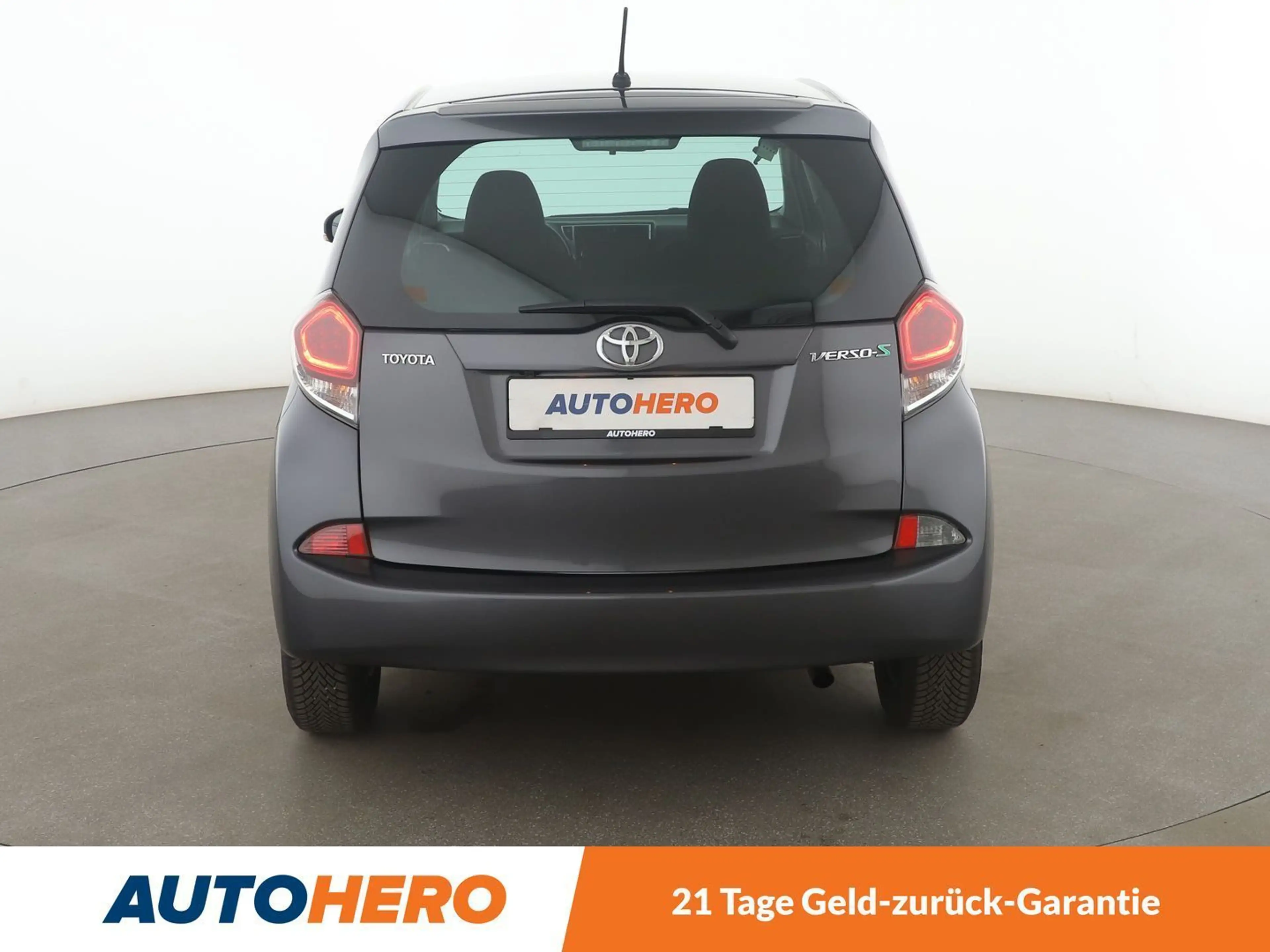 Toyota Verso-S 1.33 Dual VVT-i Life Aut.*TEMPO*KLIMA* — photo 5