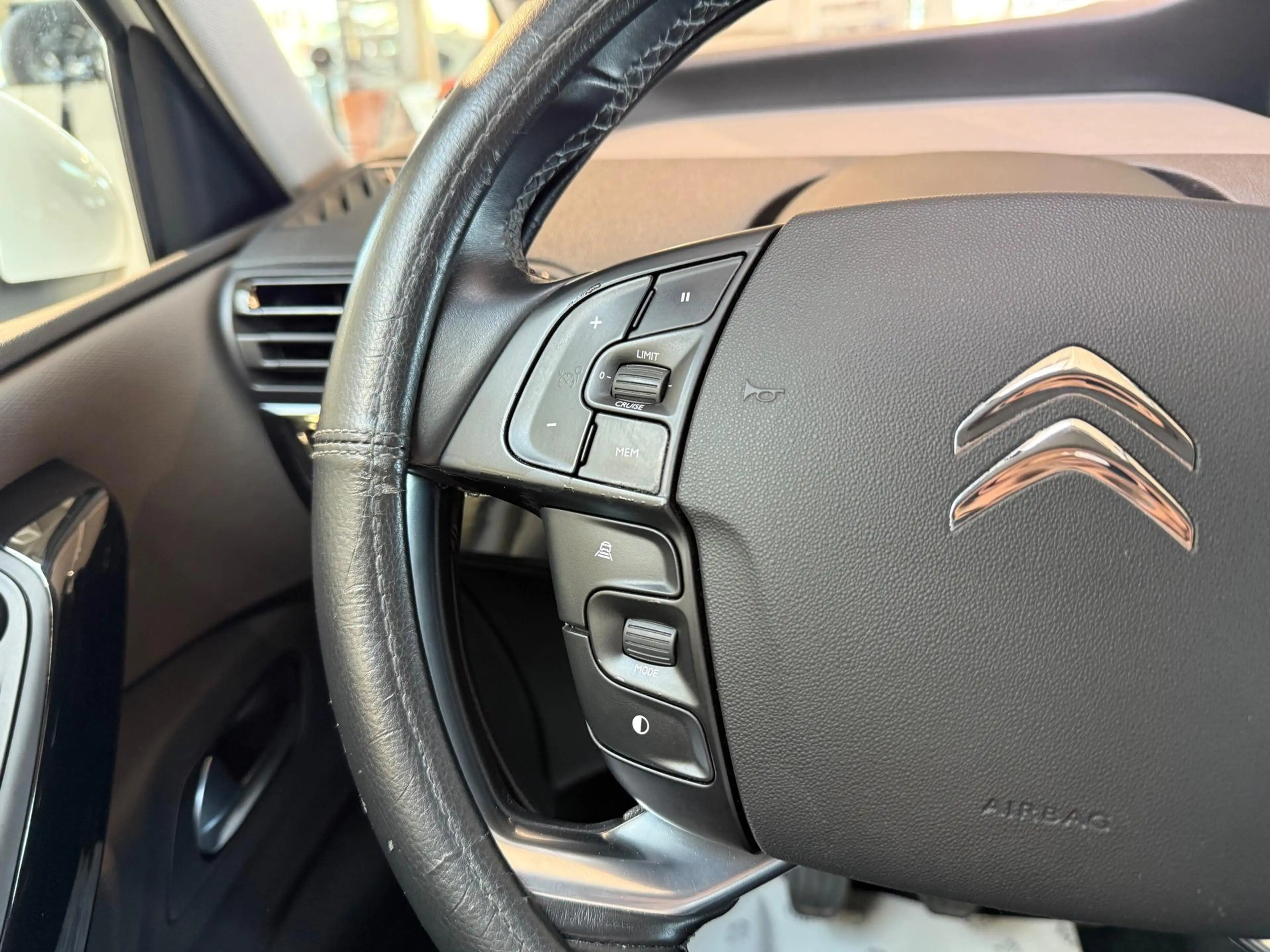 Citroen C4 Picasso Grand Spacetourer 1.5 BlueHDi 130 FAP Selection... — photo 15