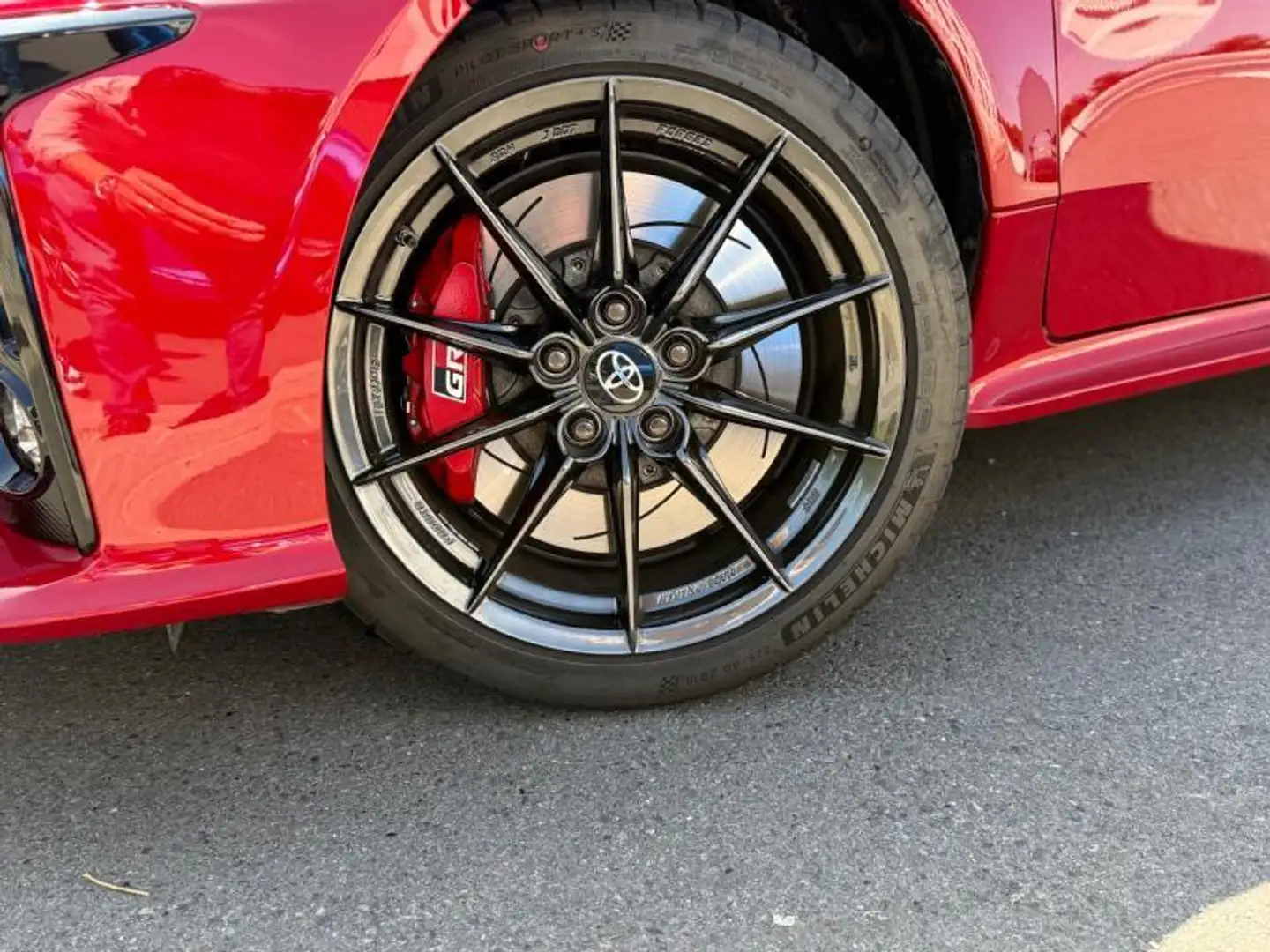 Toyota Yaris GR HIGH PERFORMANCE Rouge - 2