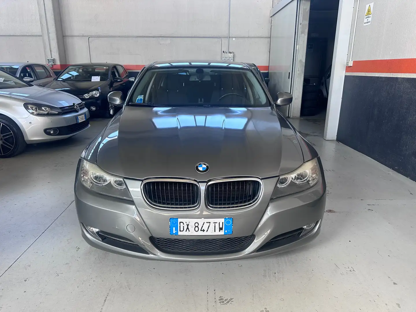 BMW 318 Serie 3 E91 Touring 318d Touring 2.0 Futura 143cv Grau - 2