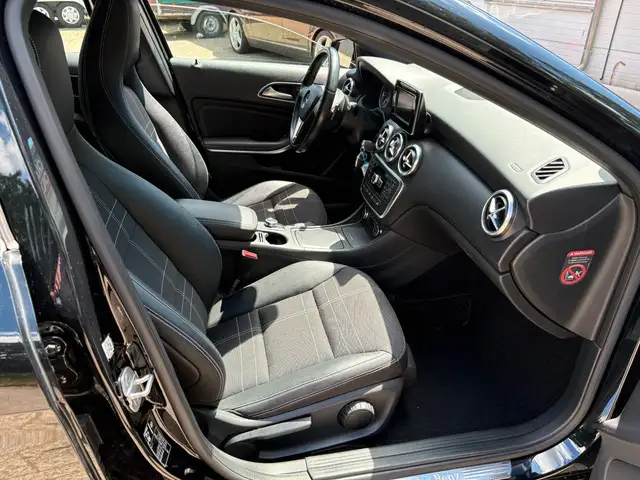 Mercedes-Benz A view 11