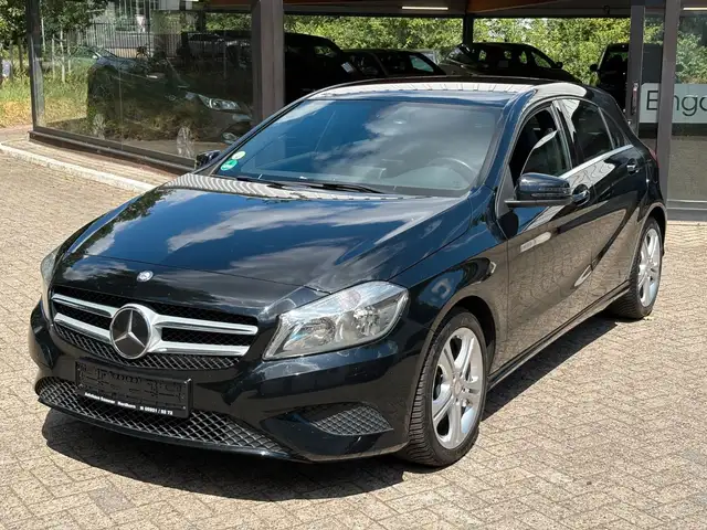 Mercedes-Benz A view 4
