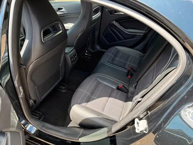 Mercedes-Benz A view 14