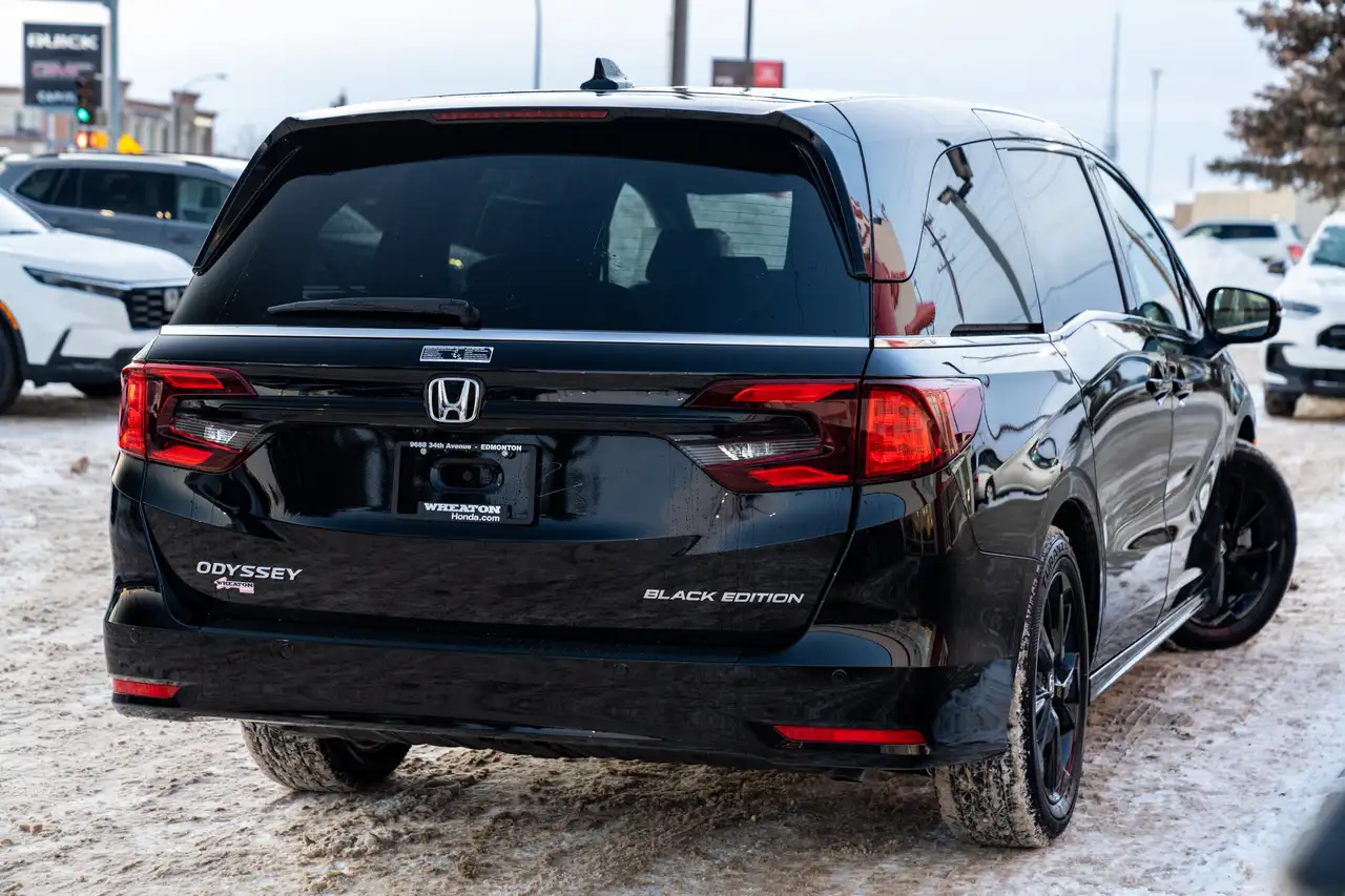 Honda Odyssey снимка Honda Odyssey