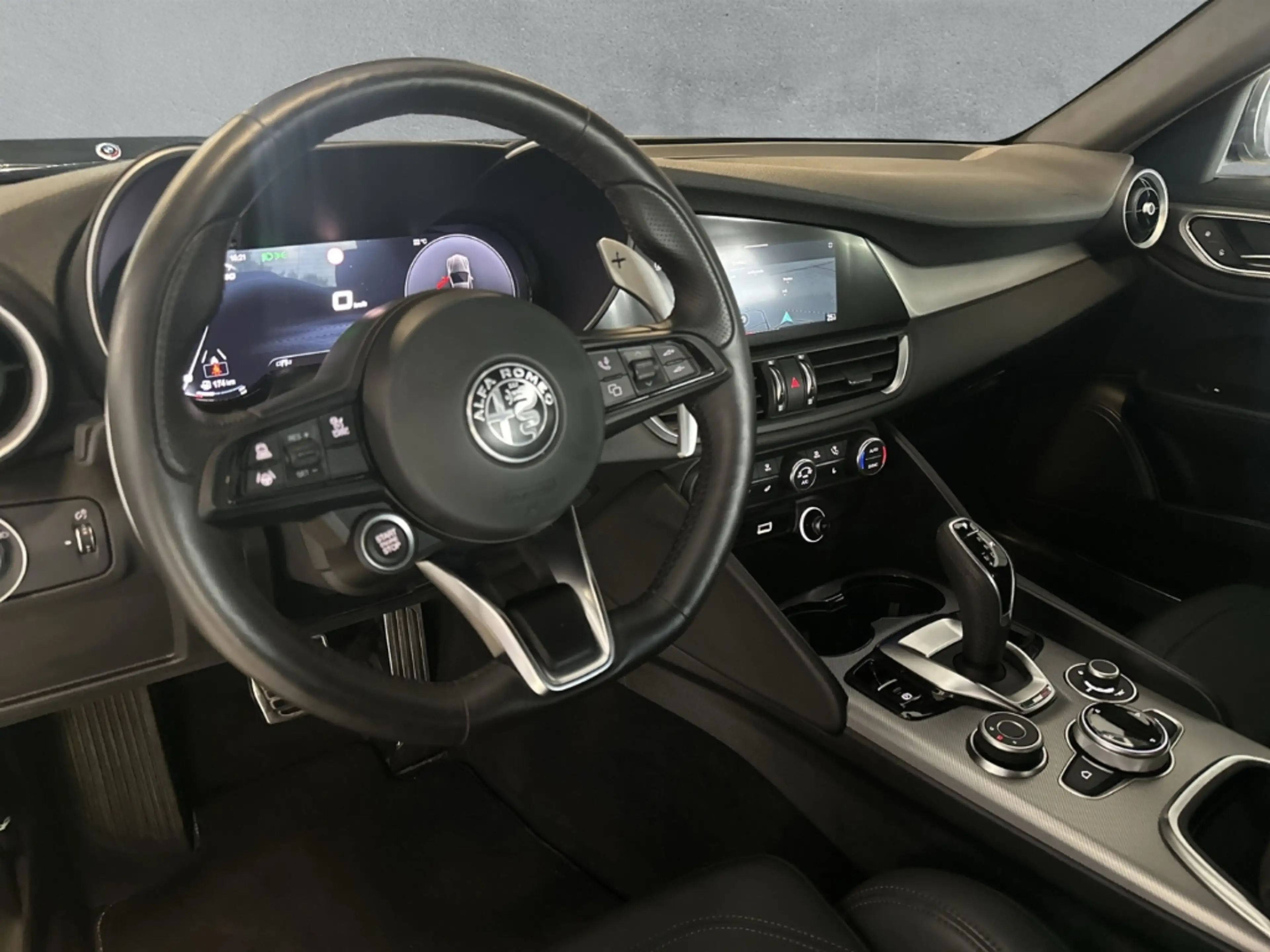 Alfa Romeo Giulia Q4 Veloce Navi ACC Matrix-LED Kamera 19'' — photo 12