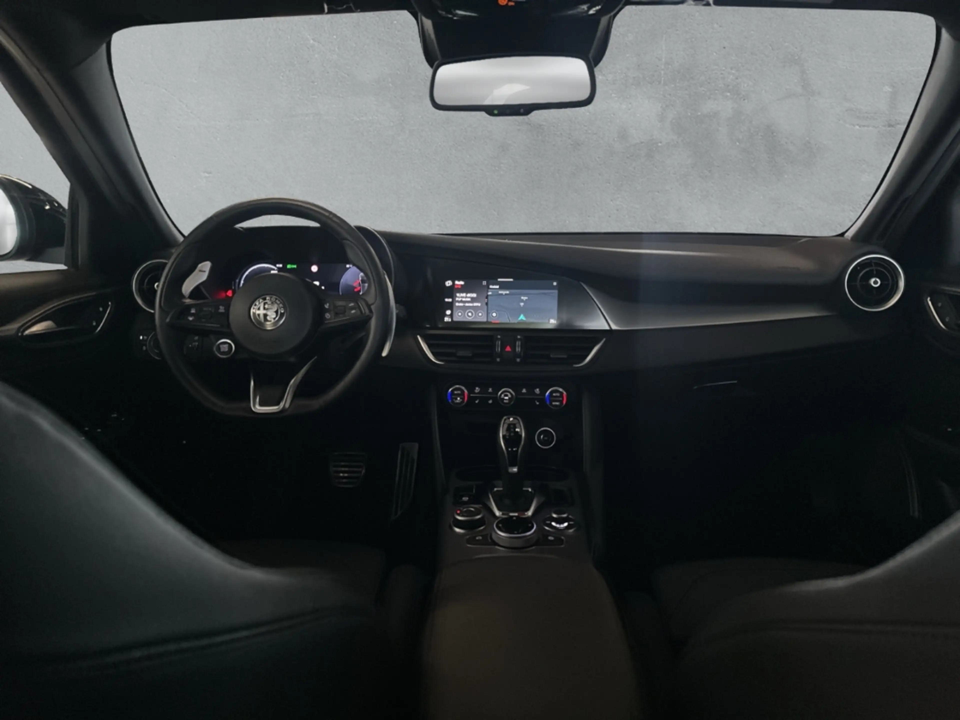 Alfa Romeo Giulia Q4 Veloce Navi ACC Matrix-LED Kamera 19'' — photo 14