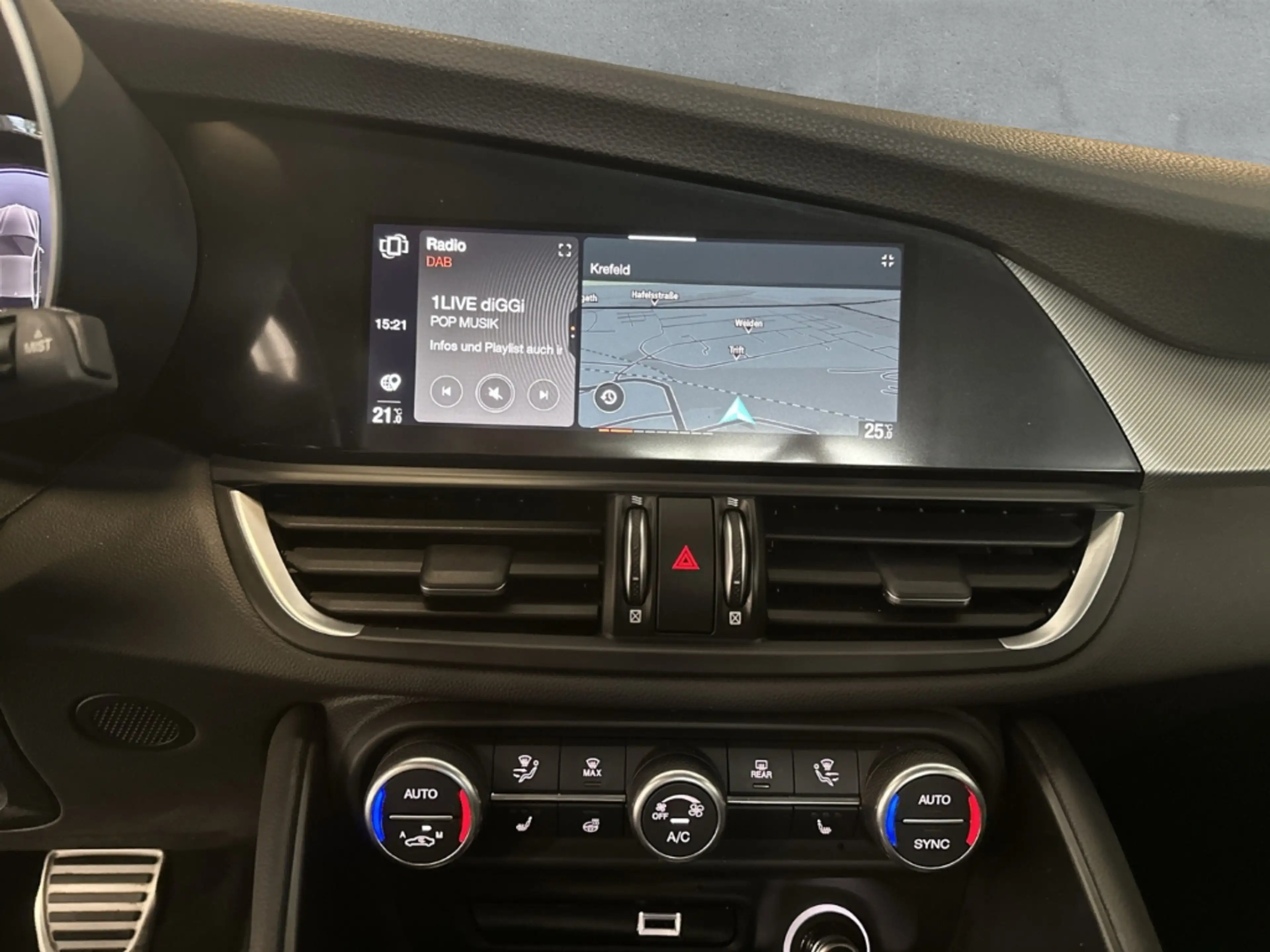 Alfa Romeo Giulia Q4 Veloce Navi ACC Matrix-LED Kamera 19'' — photo 13