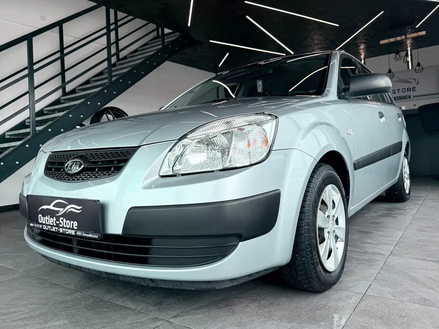 Kia Rio 1,4i Motion "Pilot"*1.Besitz*Klima*Pickerl NEU* Gris - 1
