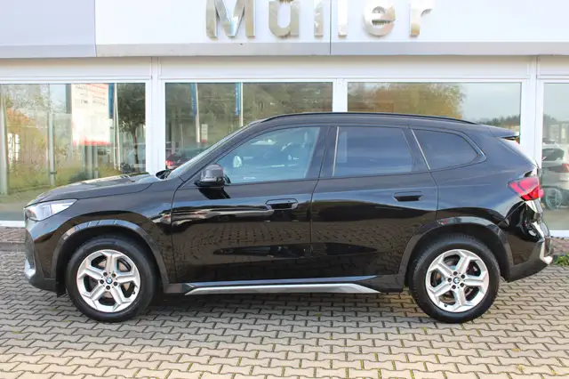 BMW X1 view 3