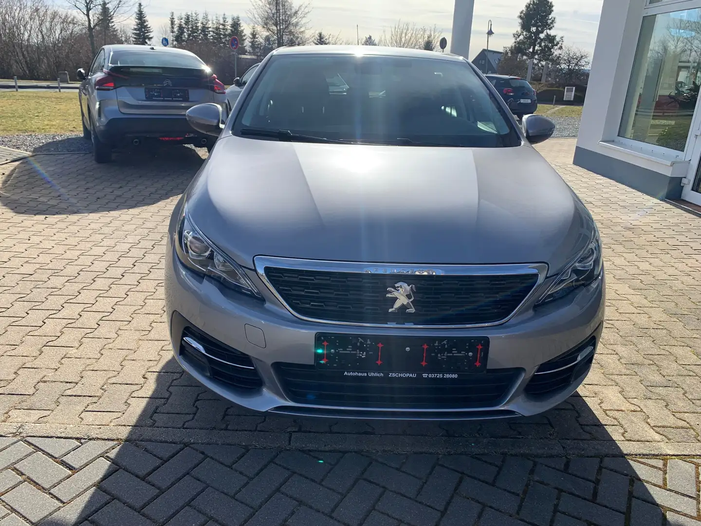 Peugeot 308 Active Grau - 2