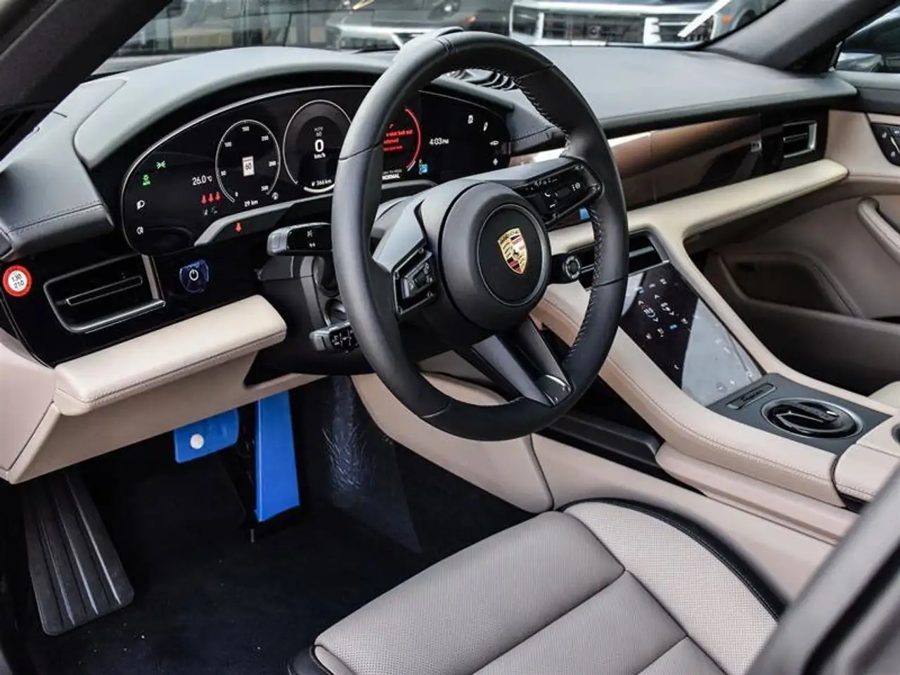 Porsche Taycan снимка Porsche Taycan