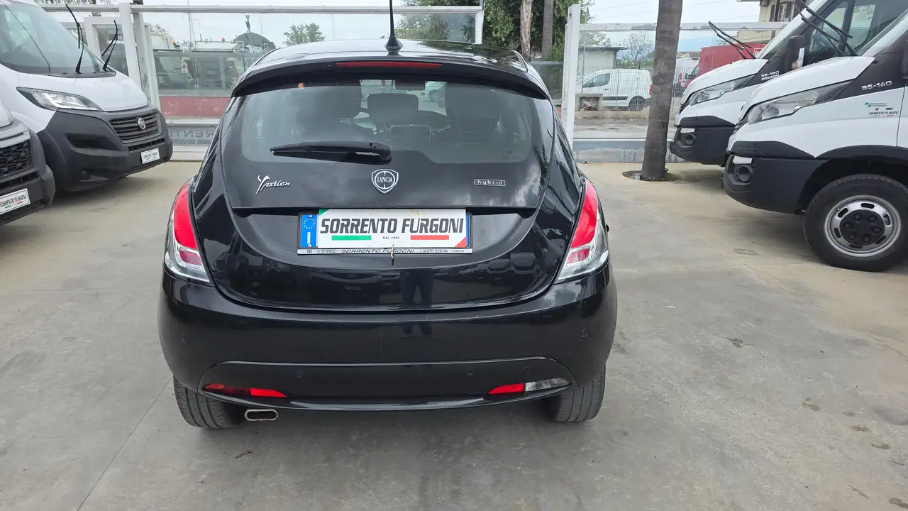 Lancia Ypsilon 2022