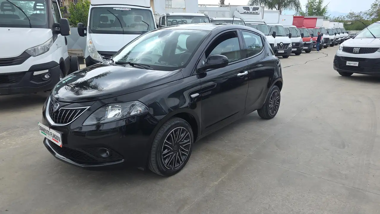 Lancia Ypsilon 2022
