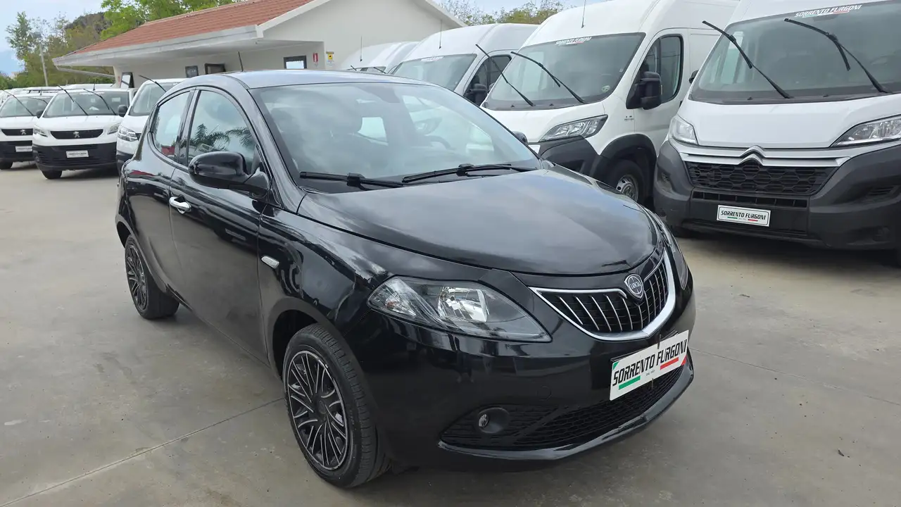 Lancia Ypsilon 2022 — фото 6