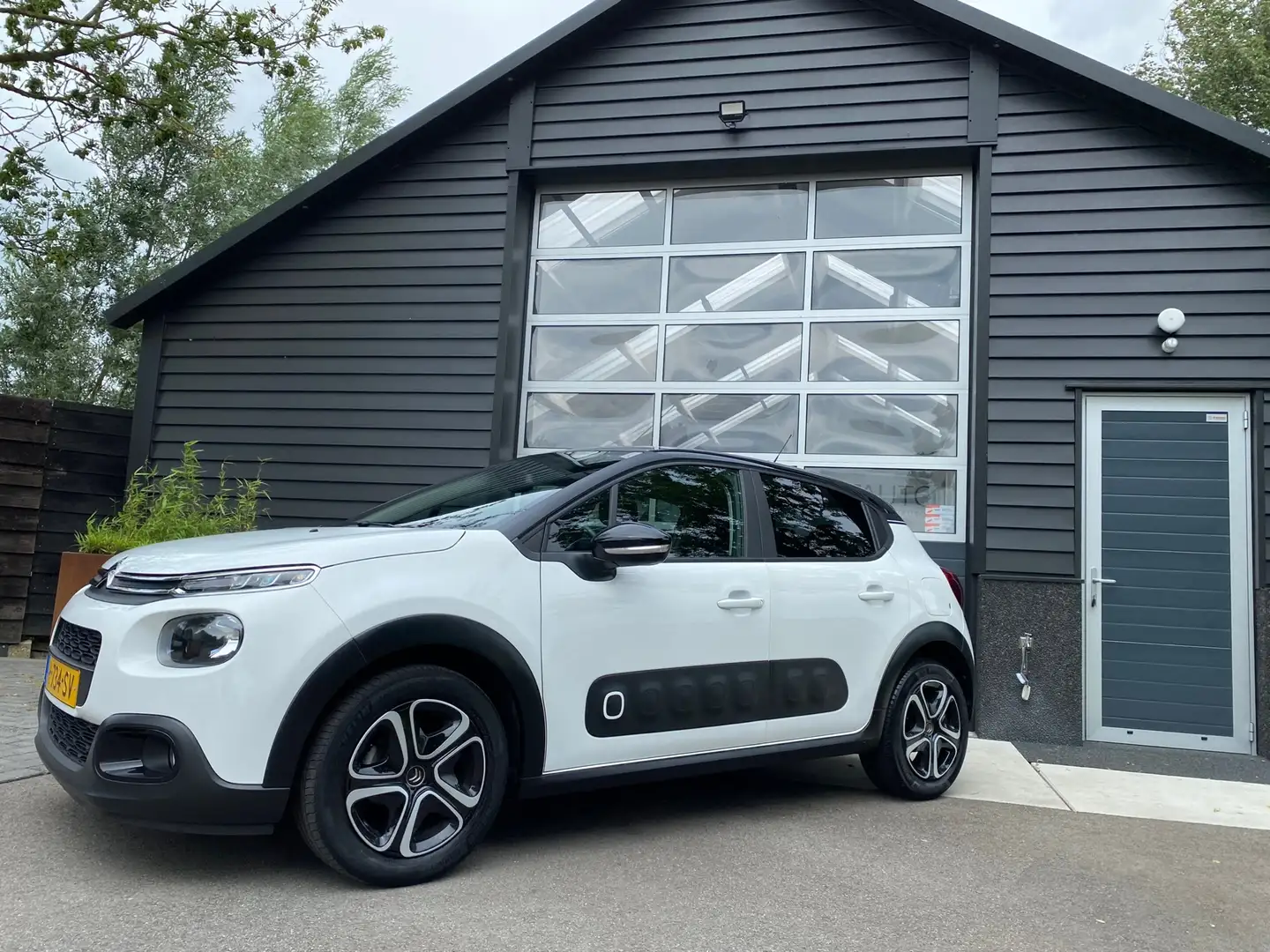 Citroen C3 1.2 PureTech S&S Feel Edition 1e Eig. BTW ! Two-To Weiß - 1