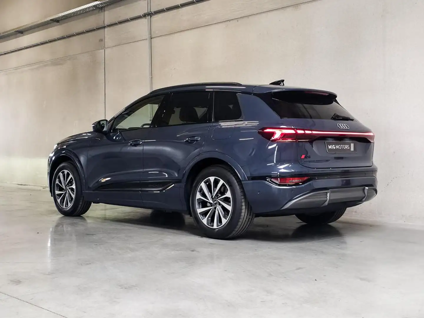Audi Q6 e-tron Corporate S Performance Albastru - 2