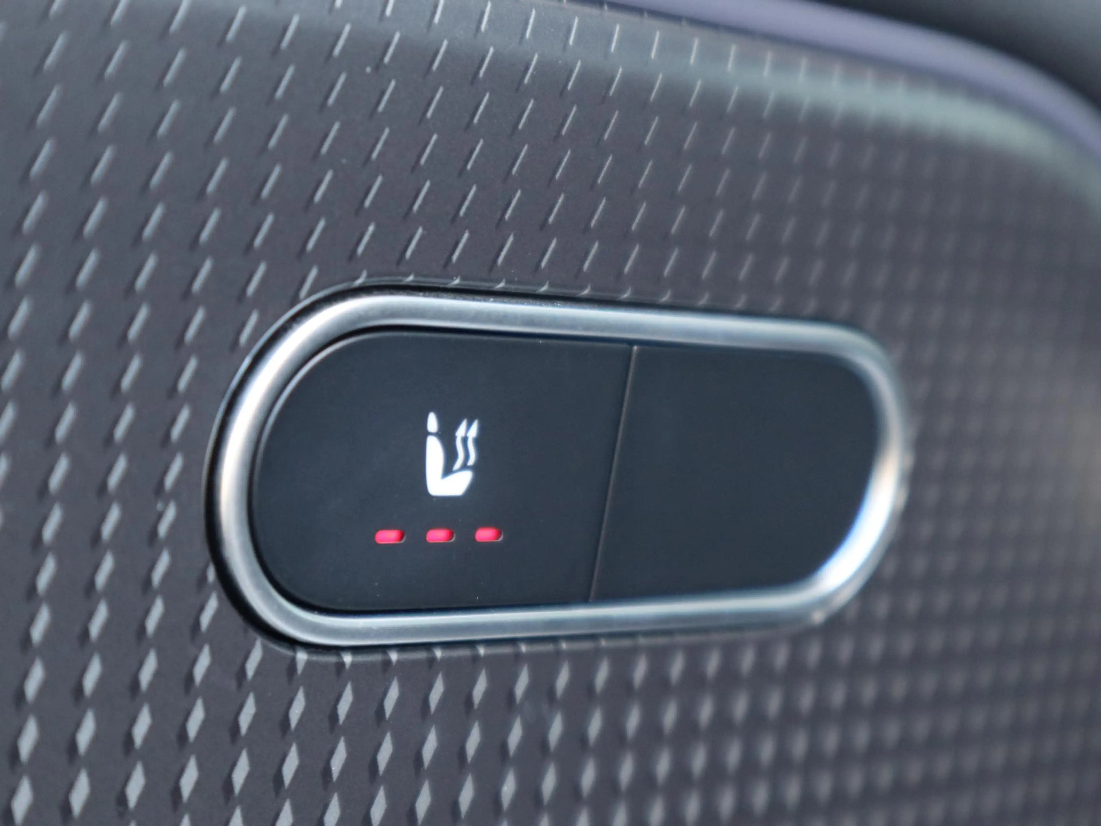 Mercedes-Benz EQB 250 AMG Line 7p. 67 kWh — photo 15