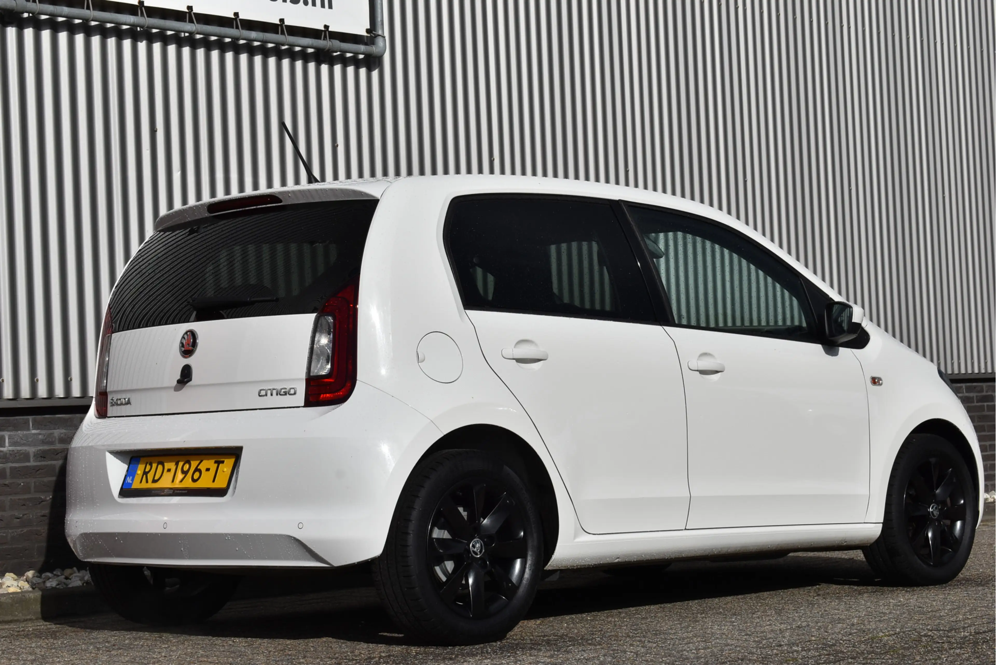 Skoda Citigo 1.0 Greentech Ambition Cruise control, Airco, Park — photo 12