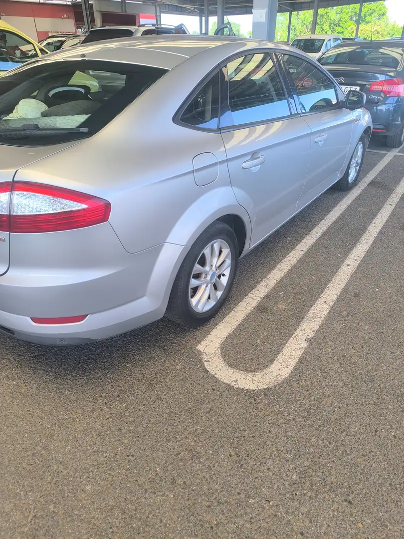 Ford Mondeo Mondeo 2.0TDCi Trend Trend Gris - 2