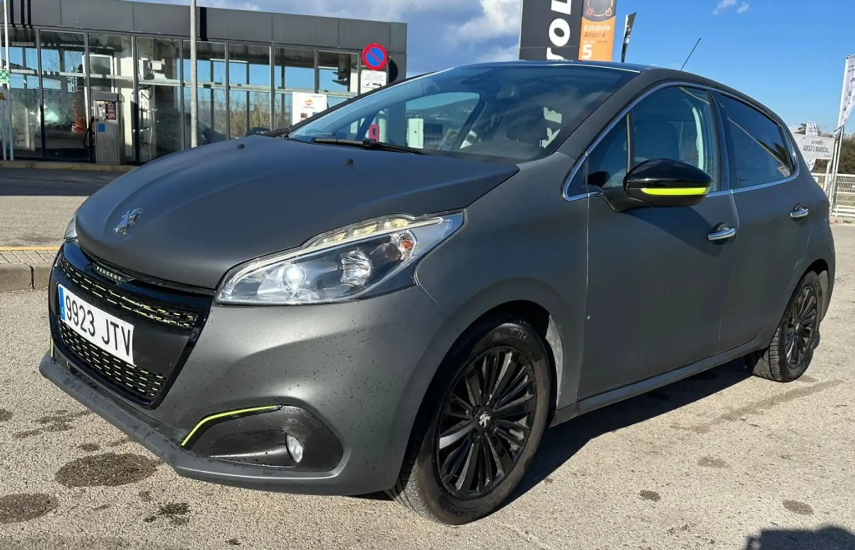 Peugeot 208 1.6 BlueHDi S&S Allure 100 Grijs - 1