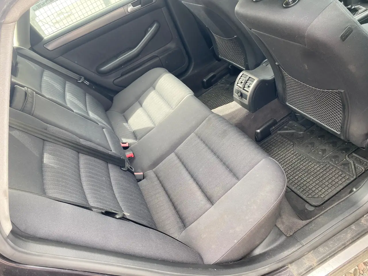 Audi A6 2.4, foto 12