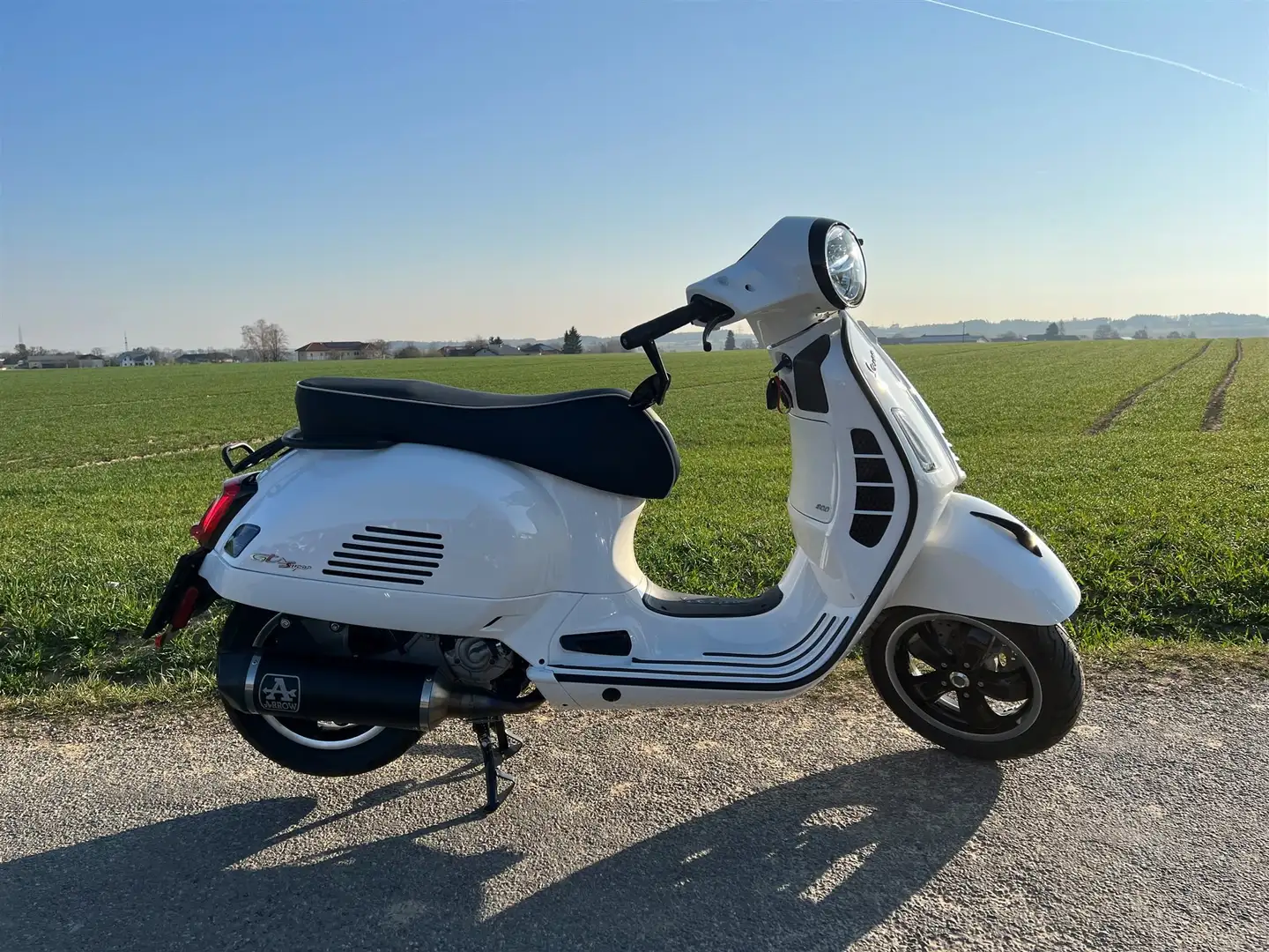 Vespa GTS 300 Schwarz Umbau Aktionspreis!!! Weiß - 2