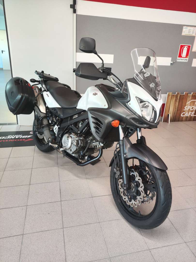 Suzuki V-Strom 650 usata a Cuneo Cn per €