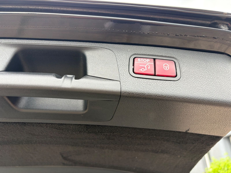 Mercedes-Benz E 300 E T-Modell E 300 de — photo 12